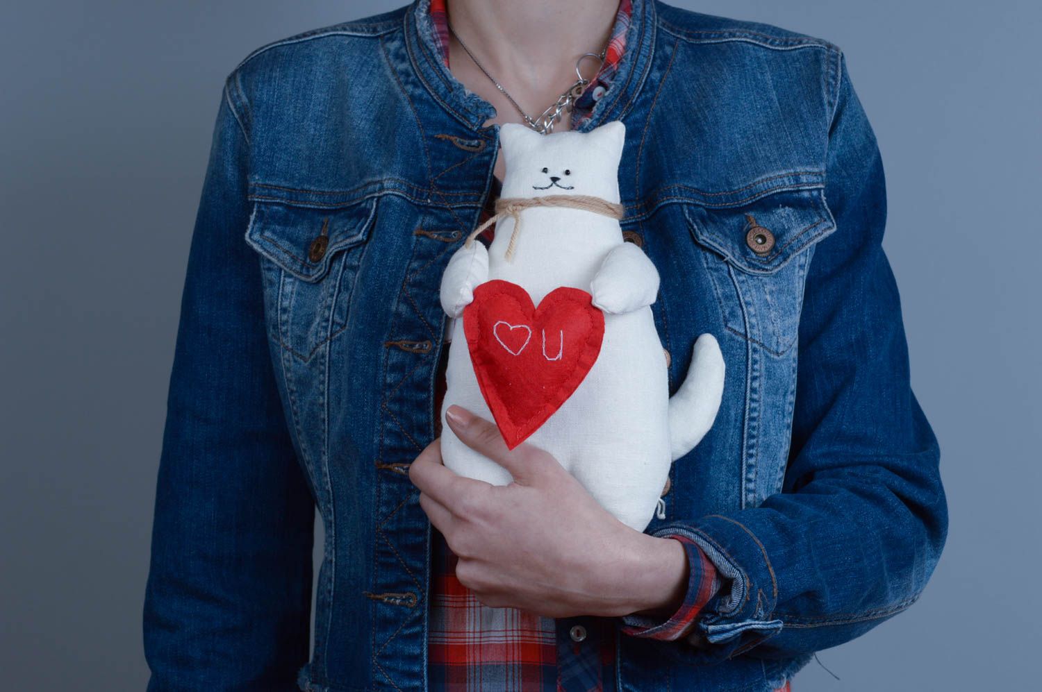 Peluche chat blanc faite main Jouet en tissu de lin Cadeau original romantique photo 2