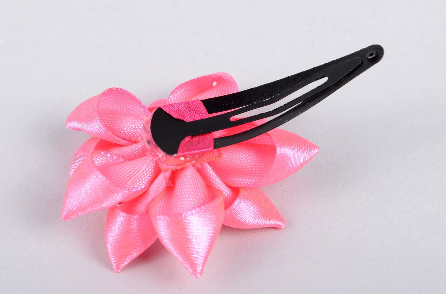 Детское украшение ручной работы заколка с цветком аксессуар для волос розовая фото 3