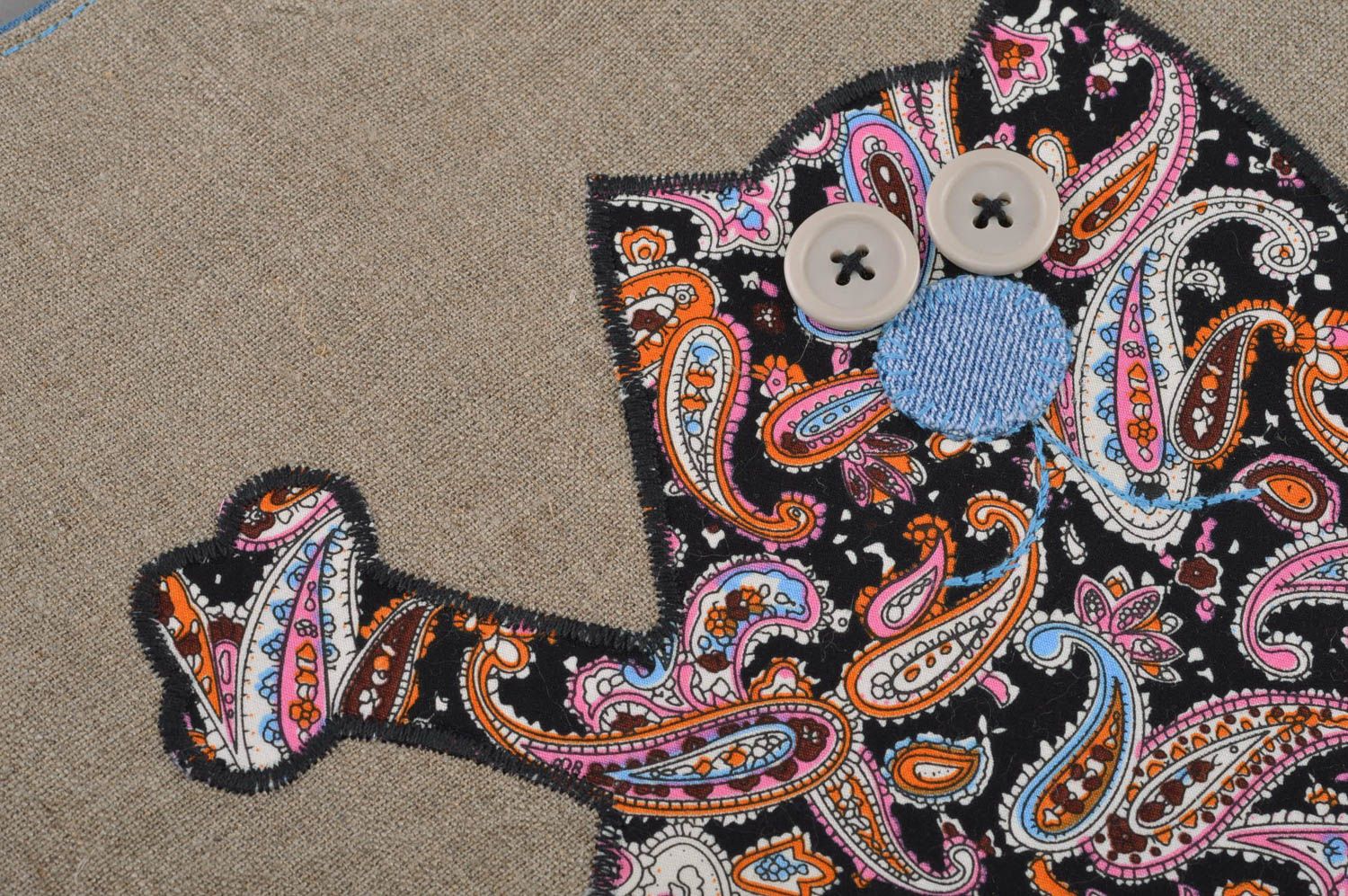 Saco feminino artesanal de tecido com revestimento e patch na forma de um gato foto 2