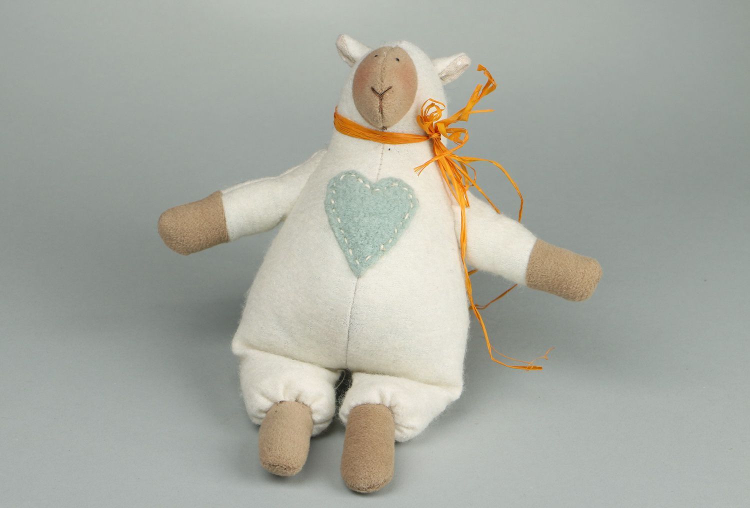Boneca macia ovelha, artesanal  foto 5