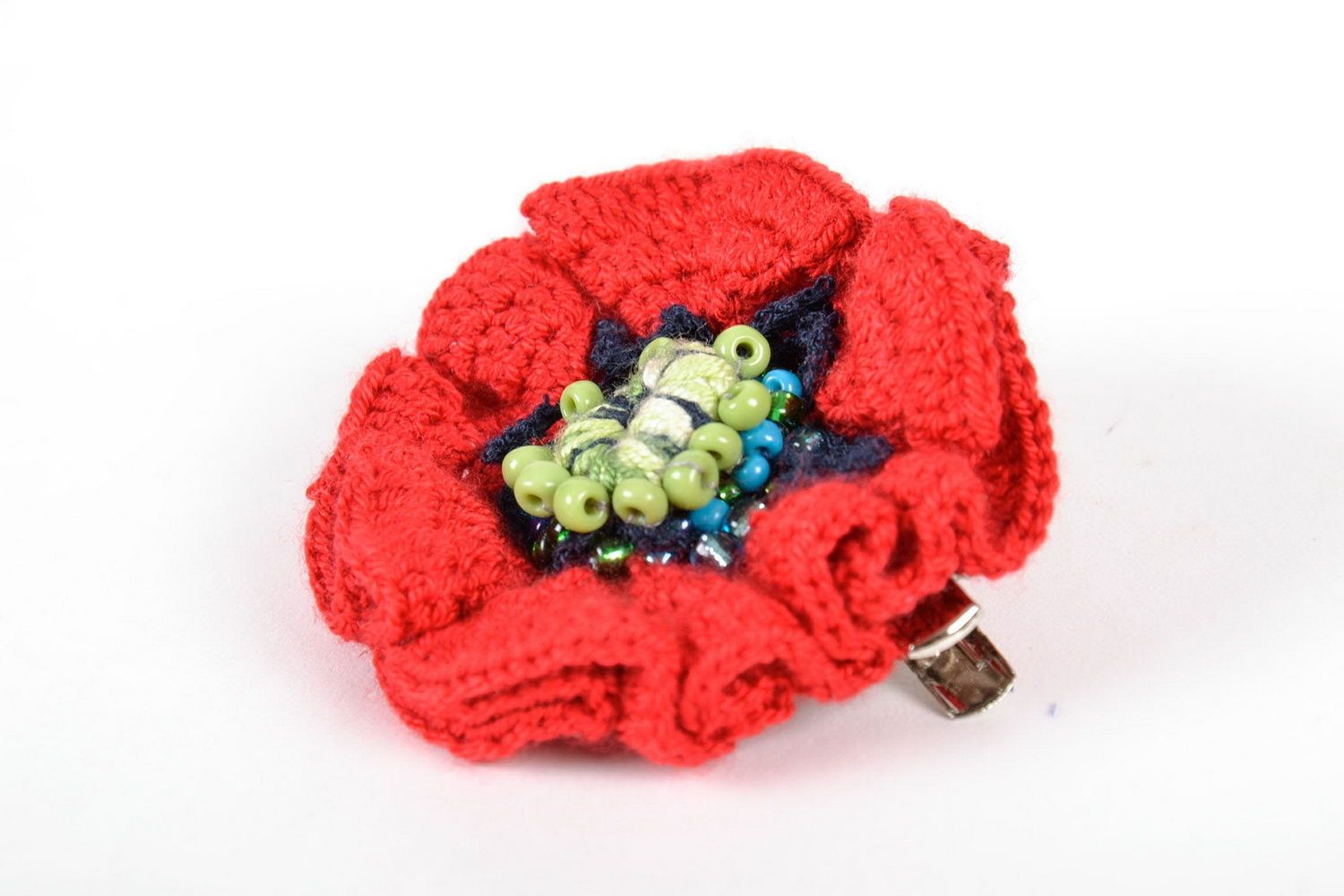 Broche artisanale tricotée au crochet Pavot  photo 1