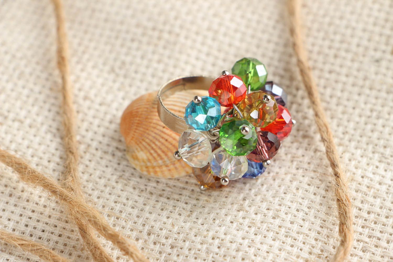 Bague originale faite main en perles de rocailles multicolores   photo 3