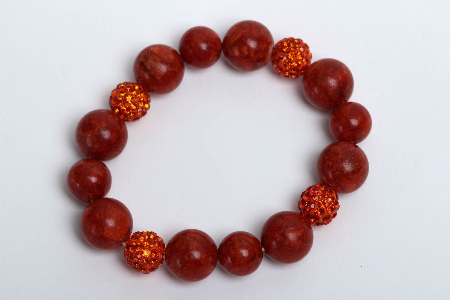 Bracelet en corail Bijou fait main rouge avec perles fantaisie Cadeau femme  photo 2