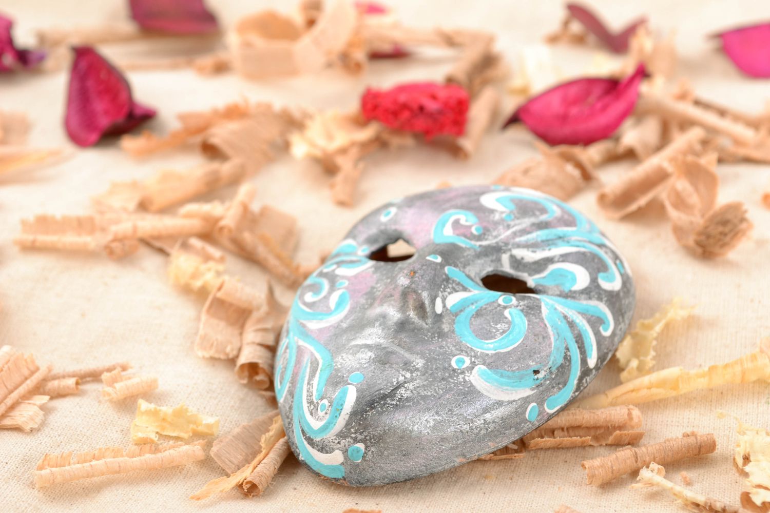 Interior pendant painted carnival mask photo 2