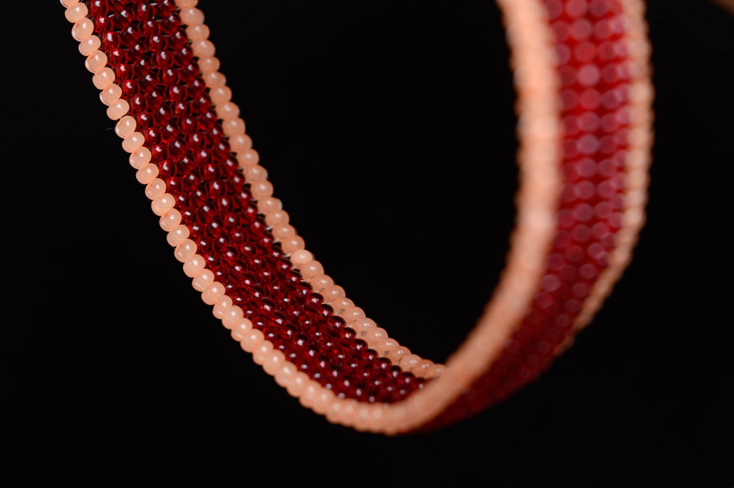 Dark red plain beaded bracelet with charm photo 4