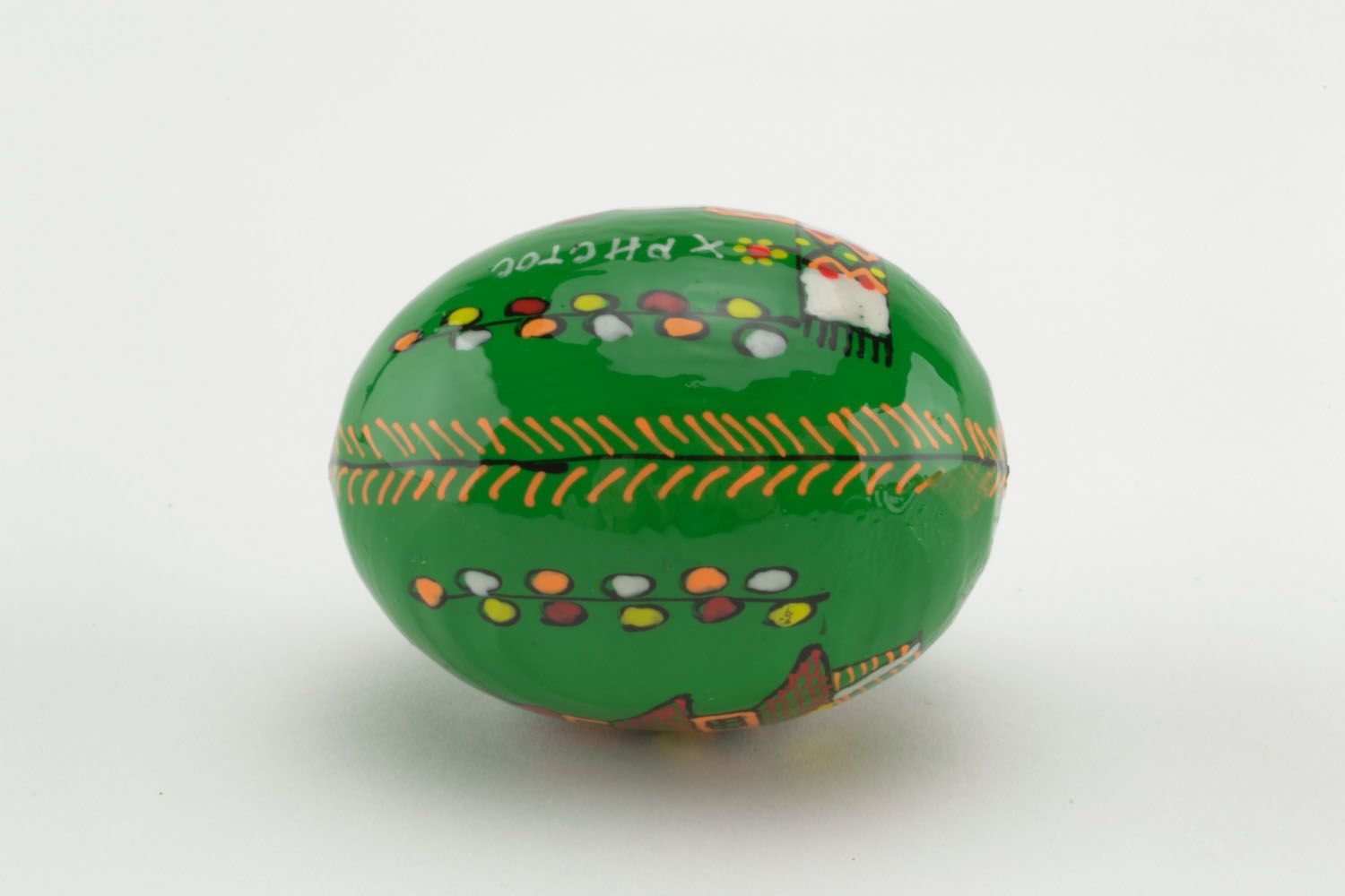 Wooden egg painted with enamel photo 2
