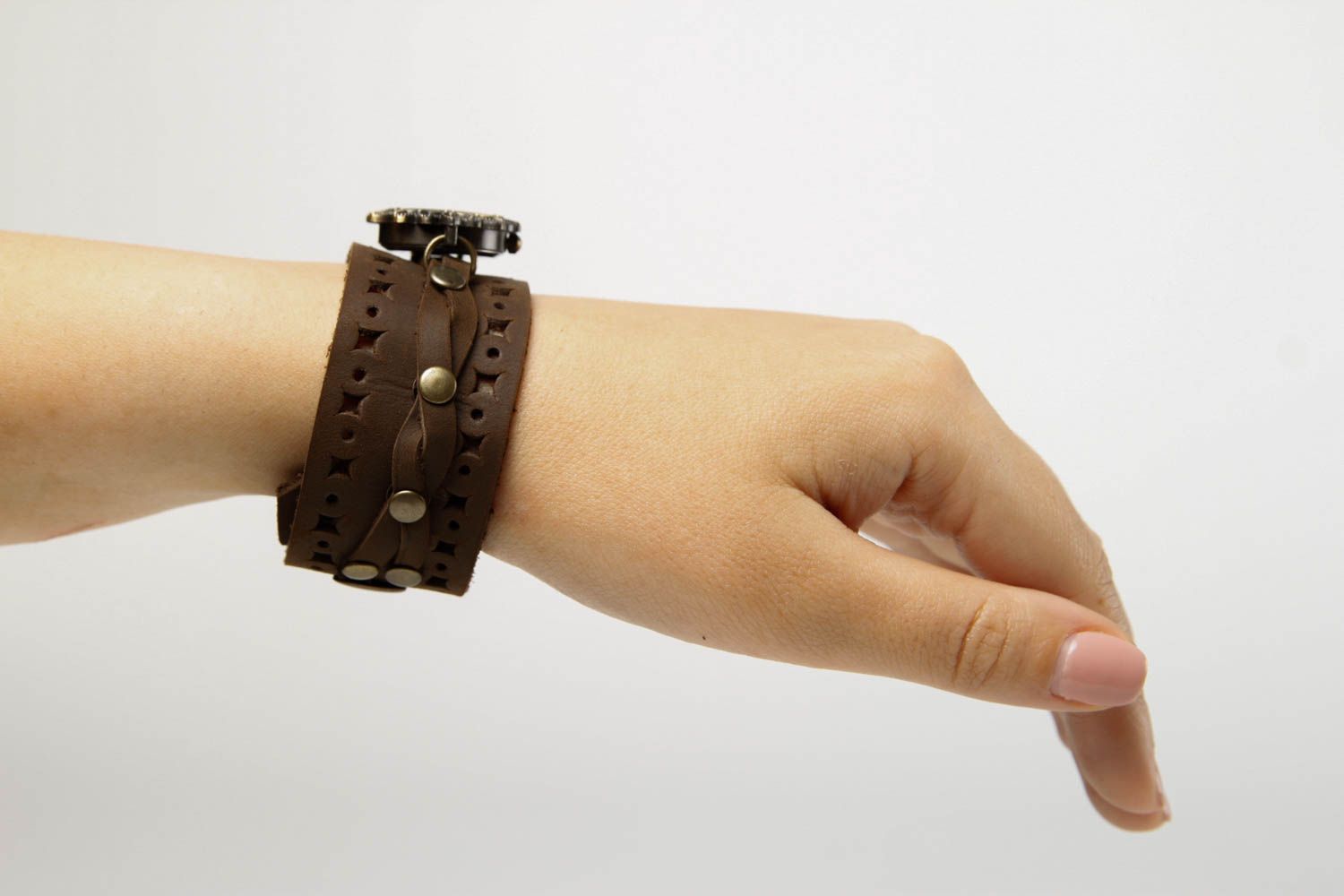 Bracelet cuir fait main Bracelet de montre large design Accessoire en cuir photo 2