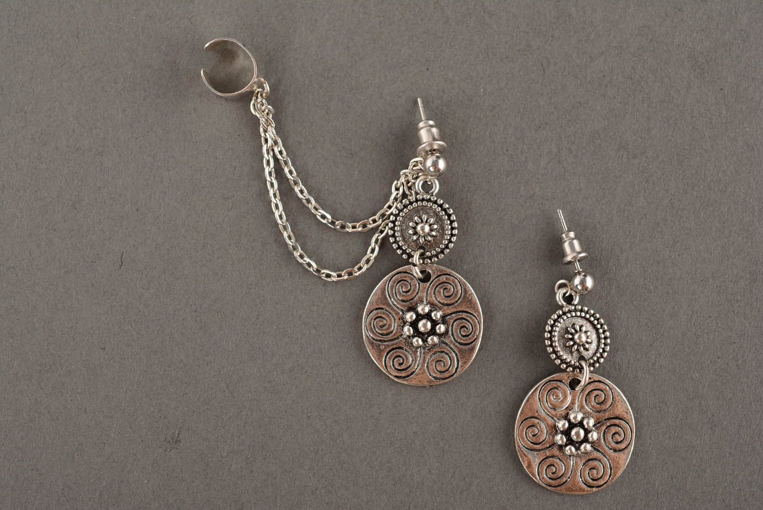 Design cuff earrings Scythian Painting photo 2