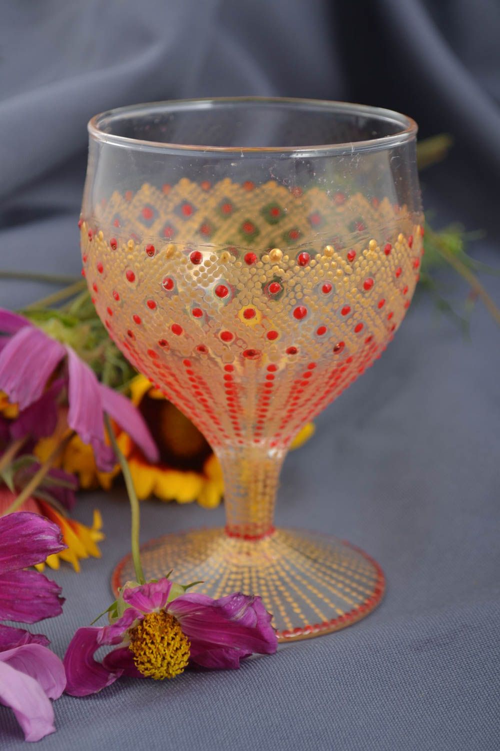 Verre à vin fait main peint Vaisselle en verre Cadeau original pour femme photo 1