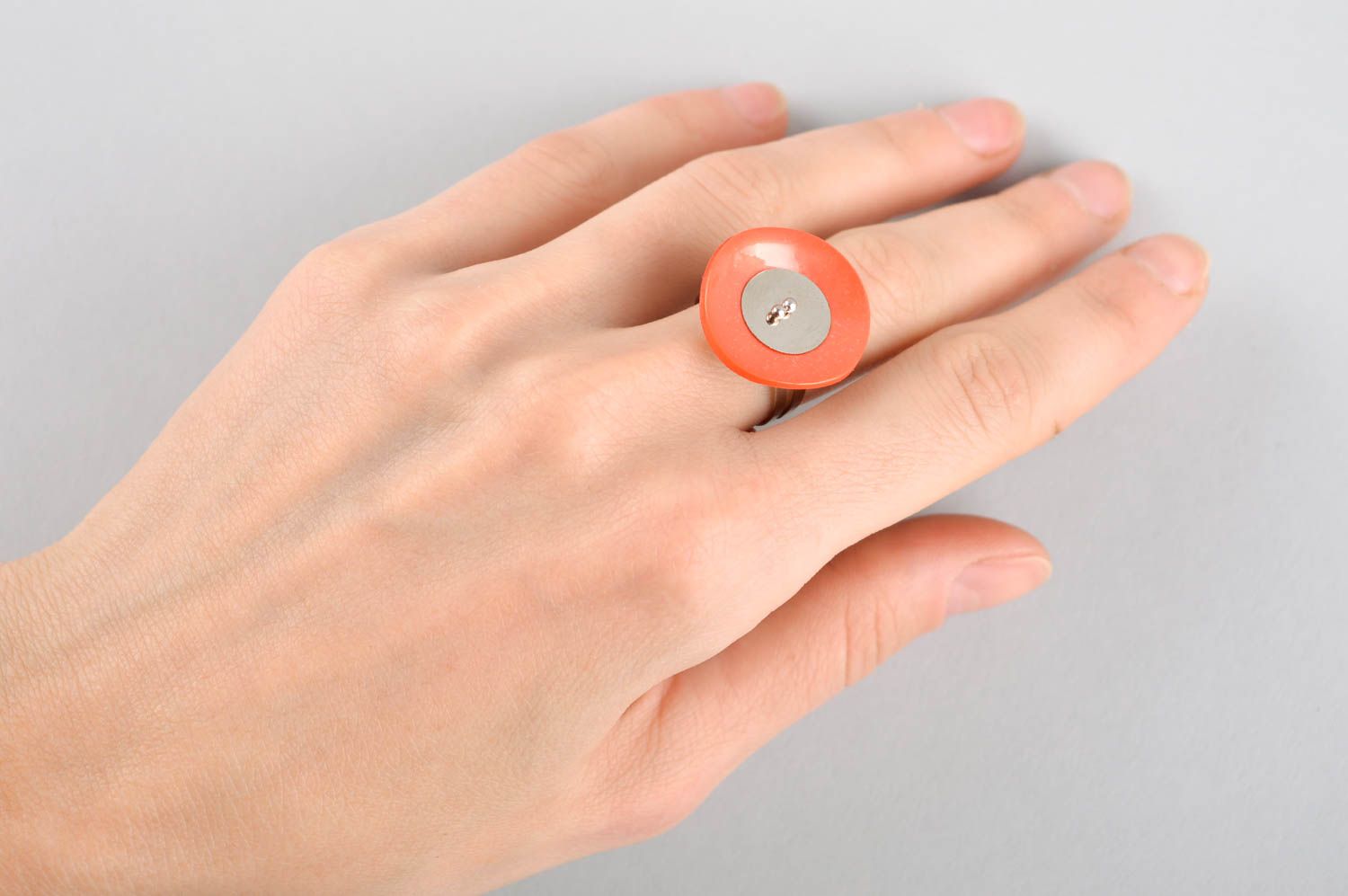 Кольцо ручной работы кольцо с перламутром металлическое украшение стильное фото 5