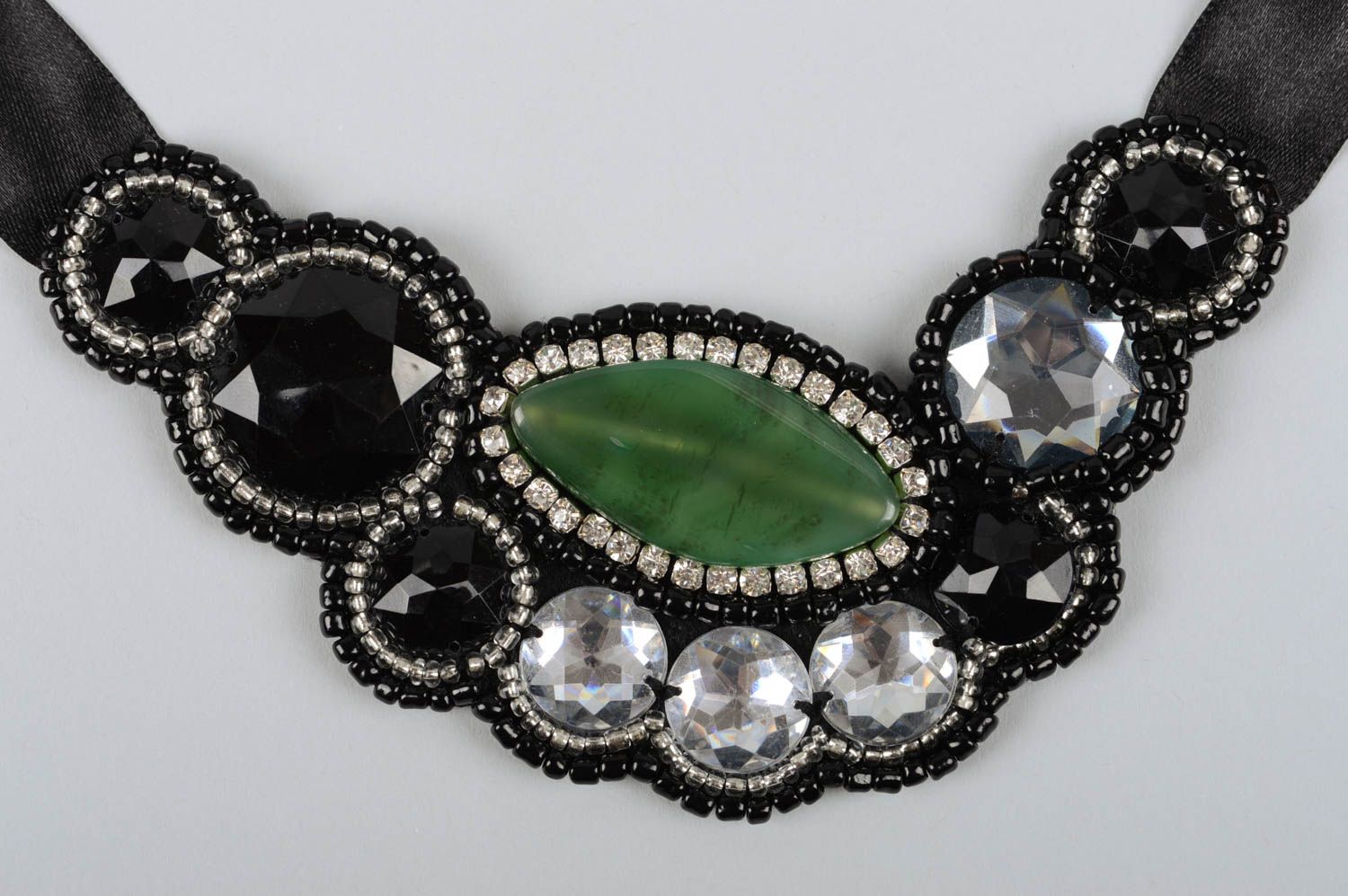 Collier en perles de rocaille Bijou fait main noir vert Accessoire femme photo 3