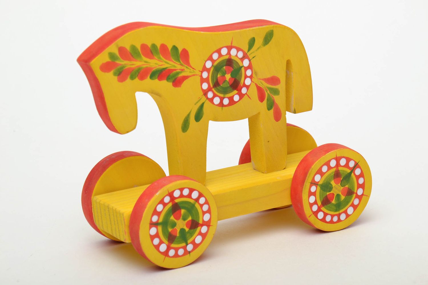 Wooden toy horse photo 2