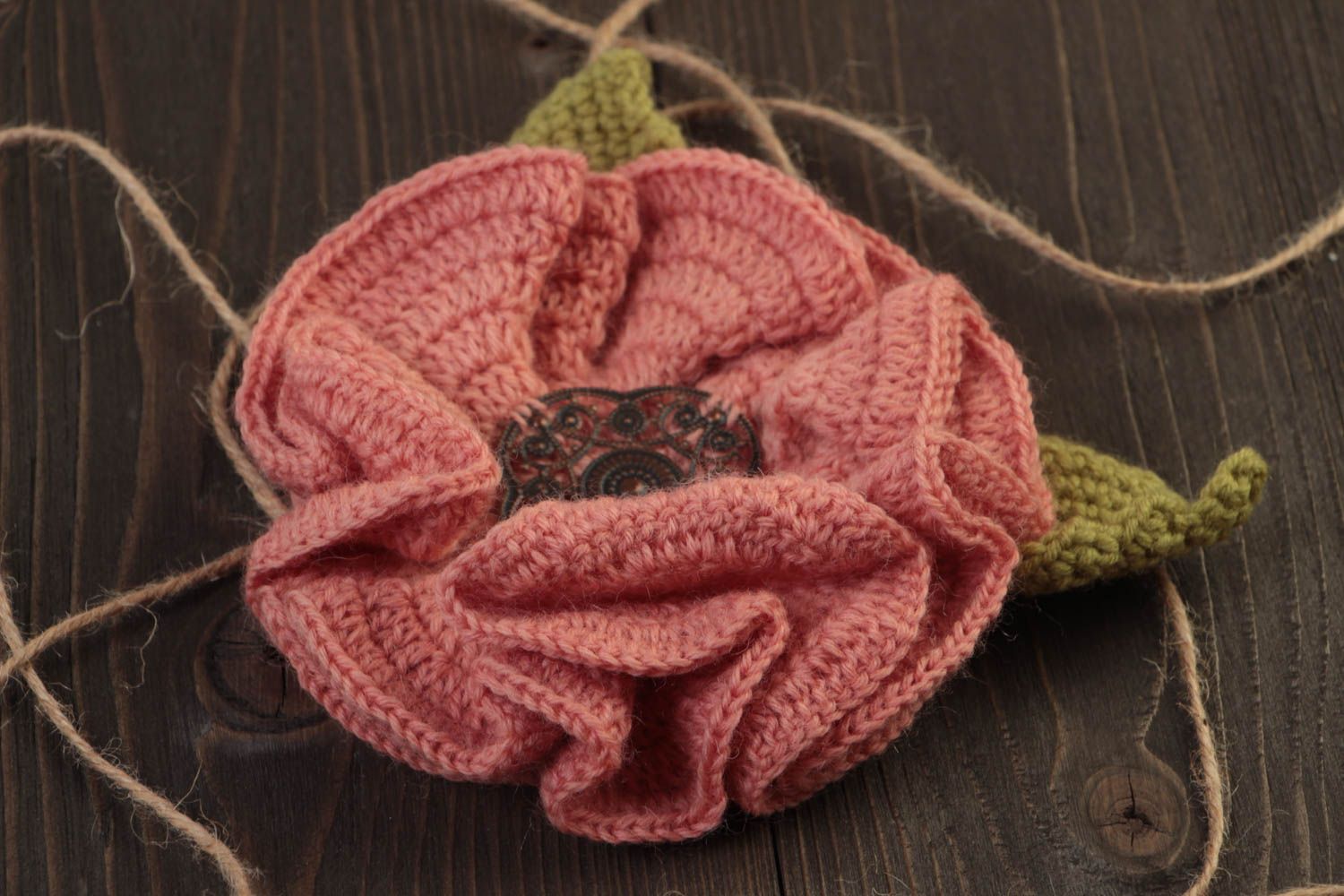 Broche hecho a mano accesorio de moda tejido a crochet regalo original foto 1