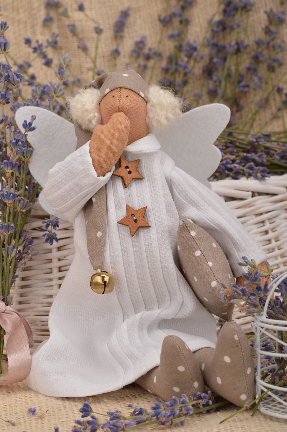 Poupée ange blanc aux ailes en tissu de coton faite main décorative à suspendre photo 1