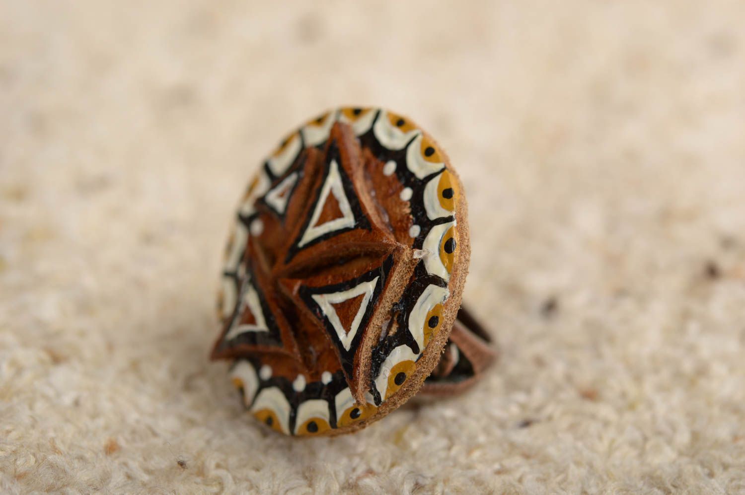 Modischer Leder Schmuck handmade Ring am Finger Damen Modeschmuck mit Bemalung foto 2