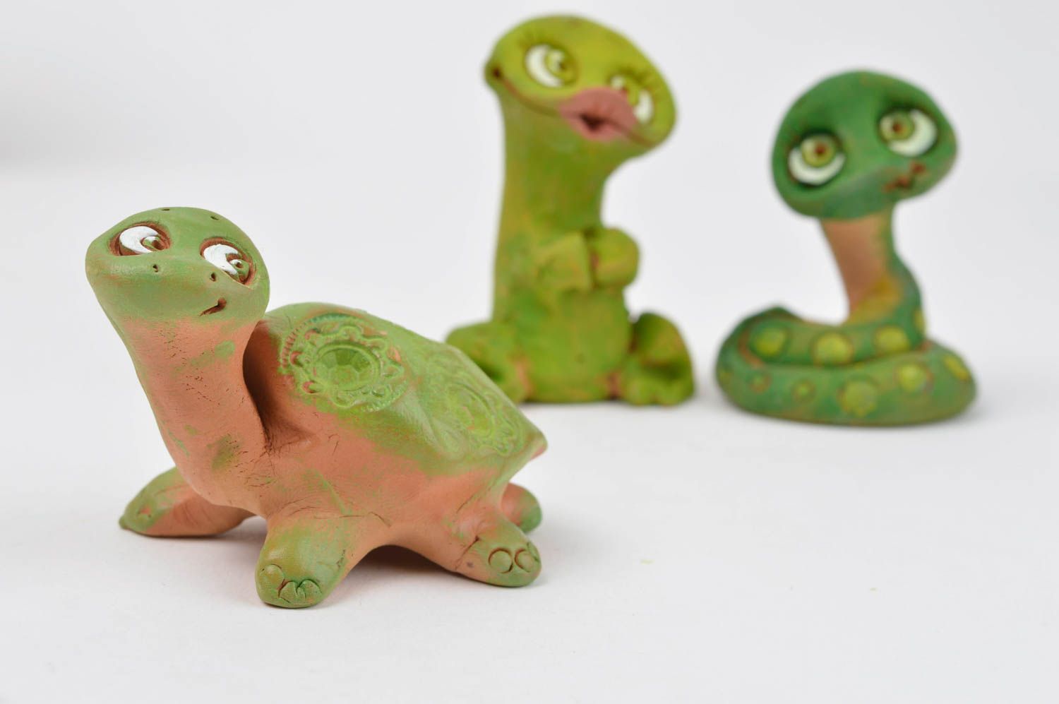 Handmade Figuren Set Tierfiguren aus Ton Deko Ideen Haus 3 Stück Keramik Deko foto 2