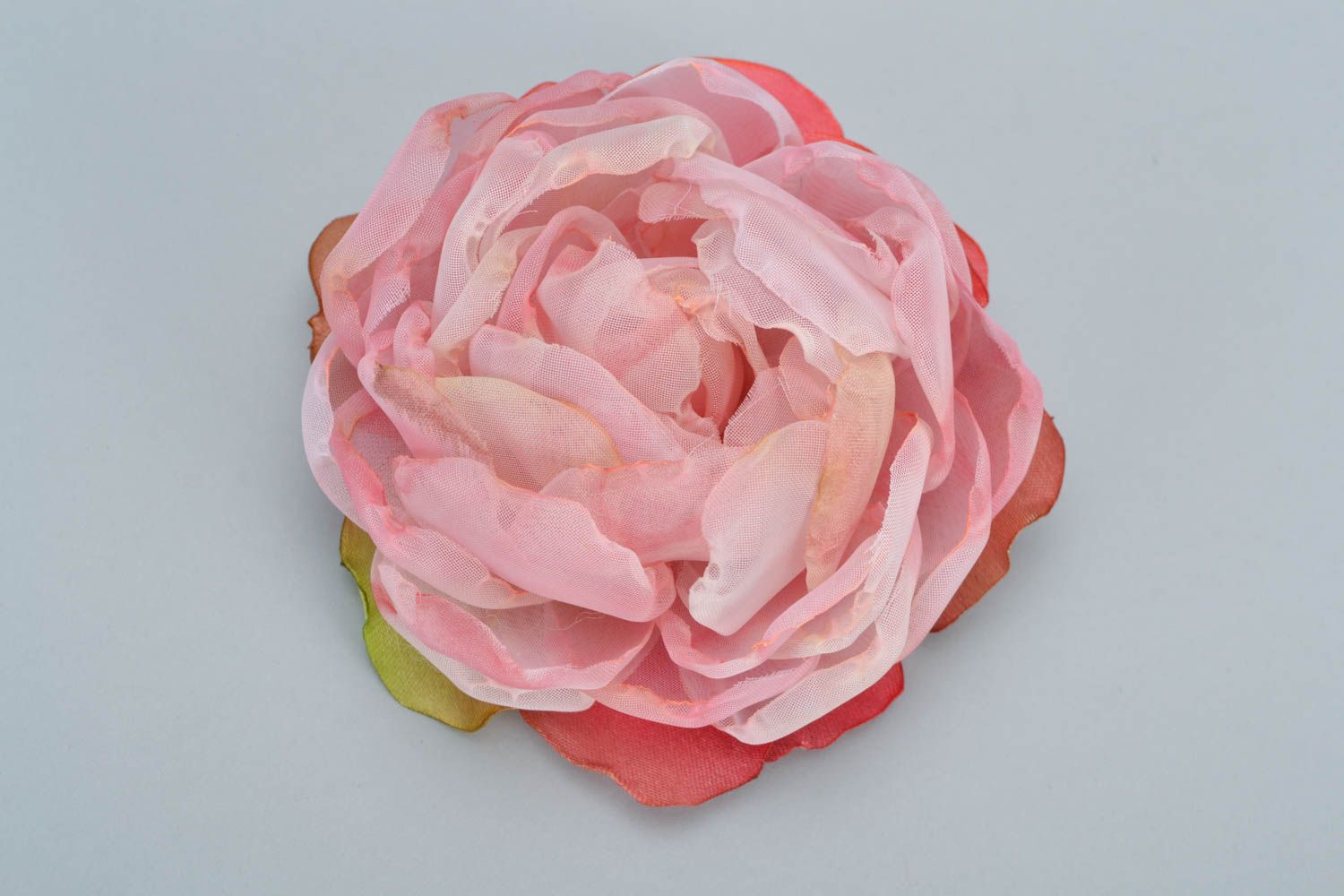 Beautiful women's handmade pink textile flower hair clip photo 2