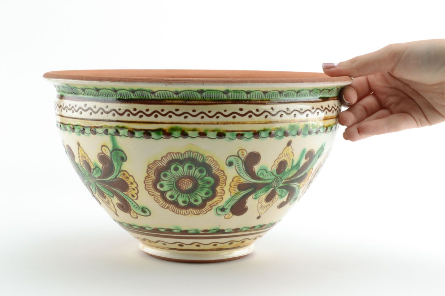 Decorative clay bowl photo 4