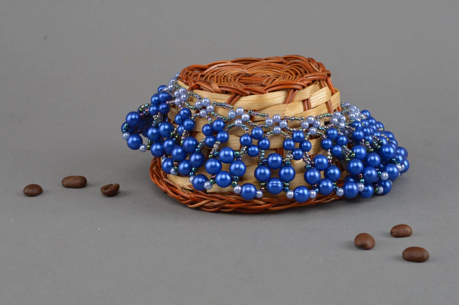 Handmade geflochtenes Designer Collier aus Glasperlen und Kunstperlen in Blau foto 1