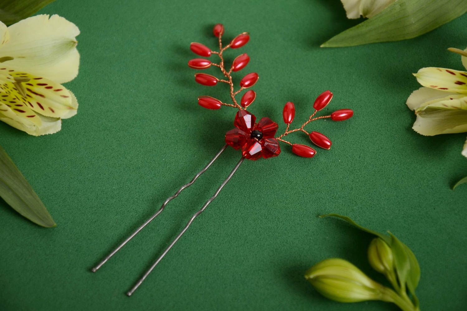 Handmade designer metal hair pin decorated with red beaded flowers photo 1