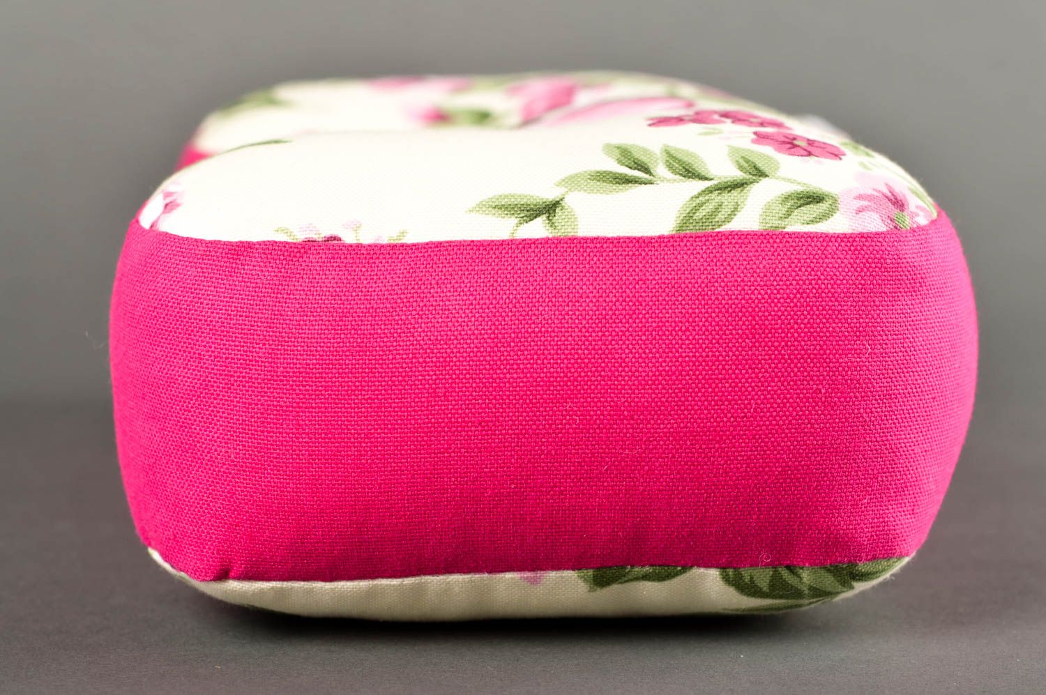 Lettre déco Coussin fait main E rose à motif floral Déco maison design photo 4