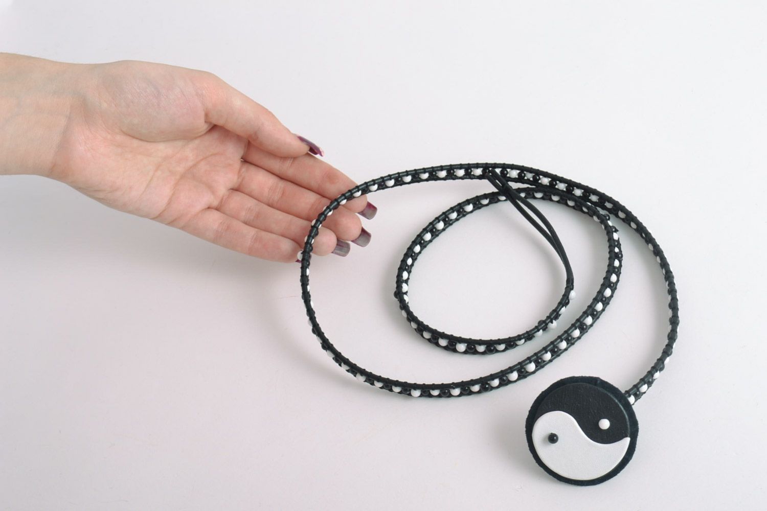 Leather handmade bracelet-belt with natural stones black and white yin yang  photo 2