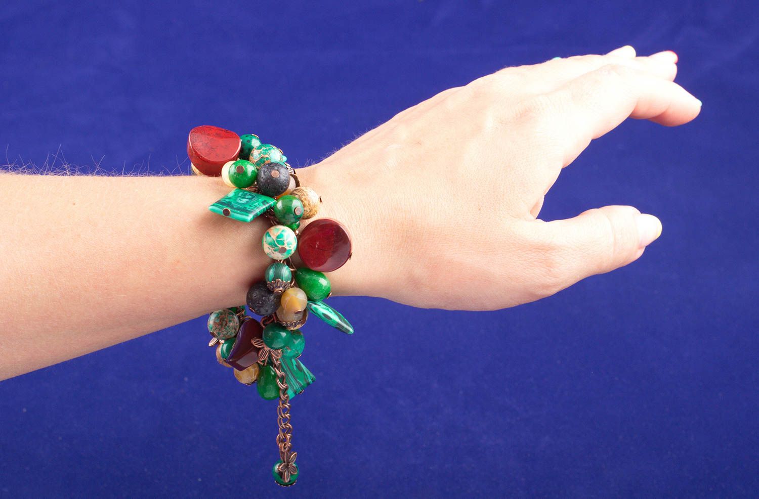Bracelet fantaisie Accessoire fait main en pierres naturelles Cadeau pour femme photo 5