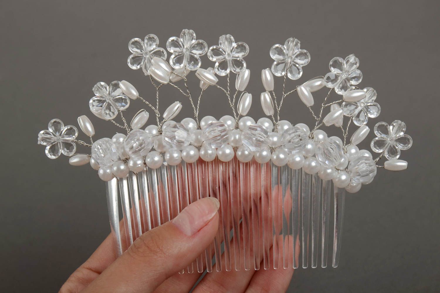 Handmade plastic hair comb decorated with white flowers and different beads  photo 3