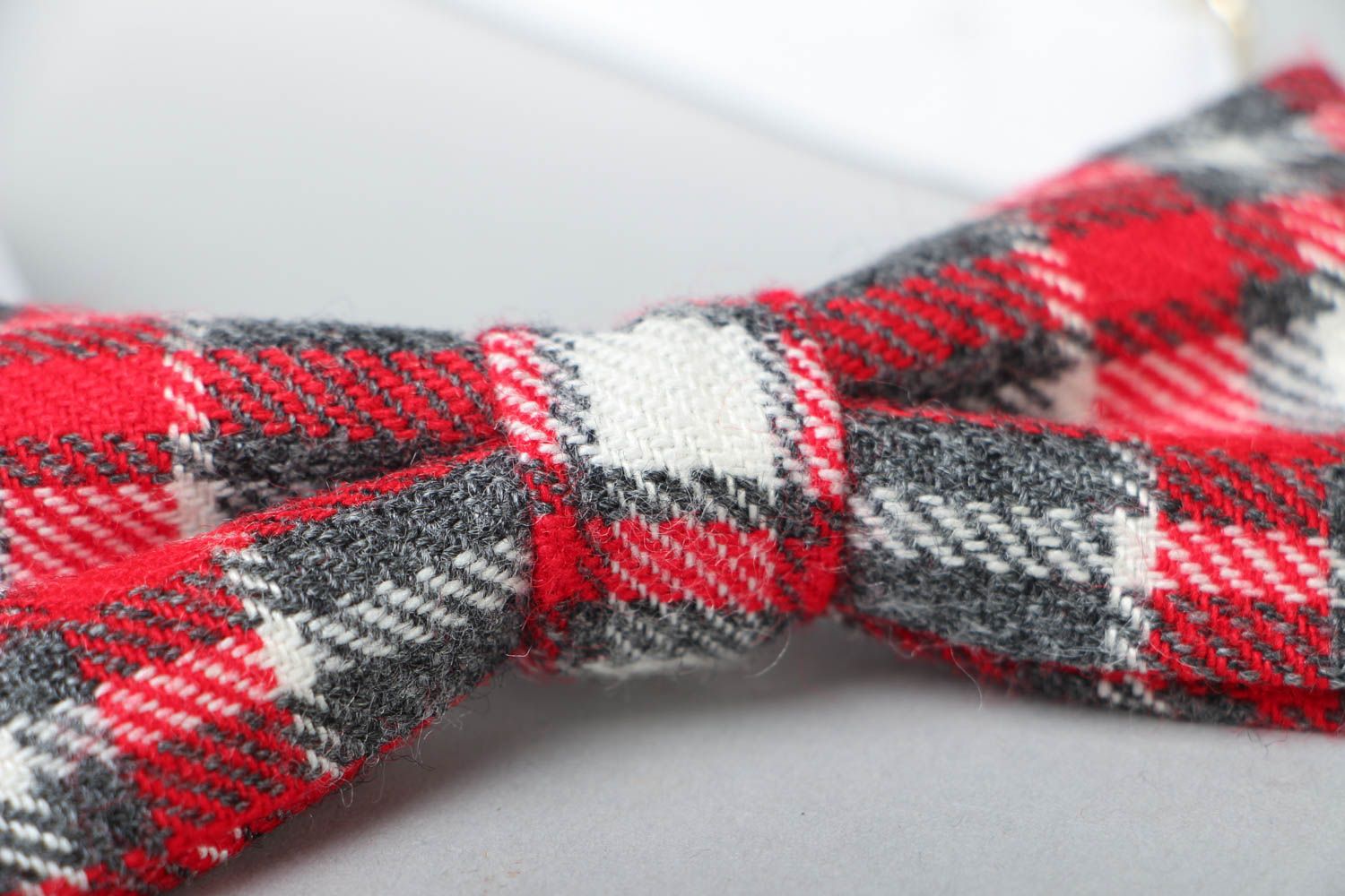 Checkered wool bow tie photo 3