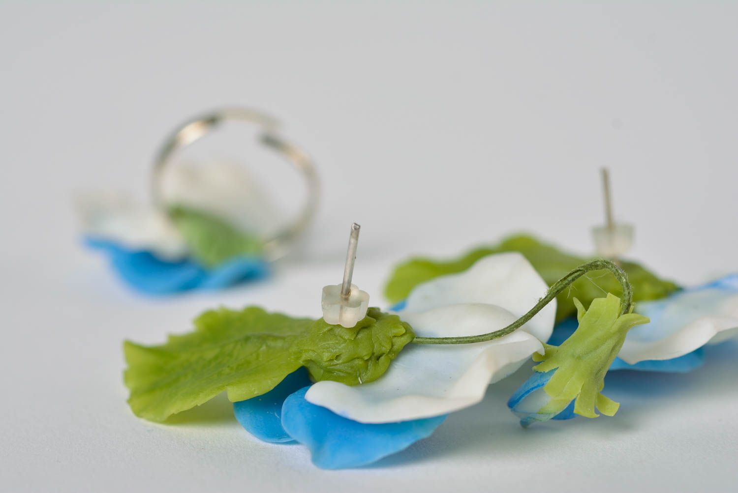 Handmade polymer clay jewelry set 2 pieces flower ring and stud earrings photo 2