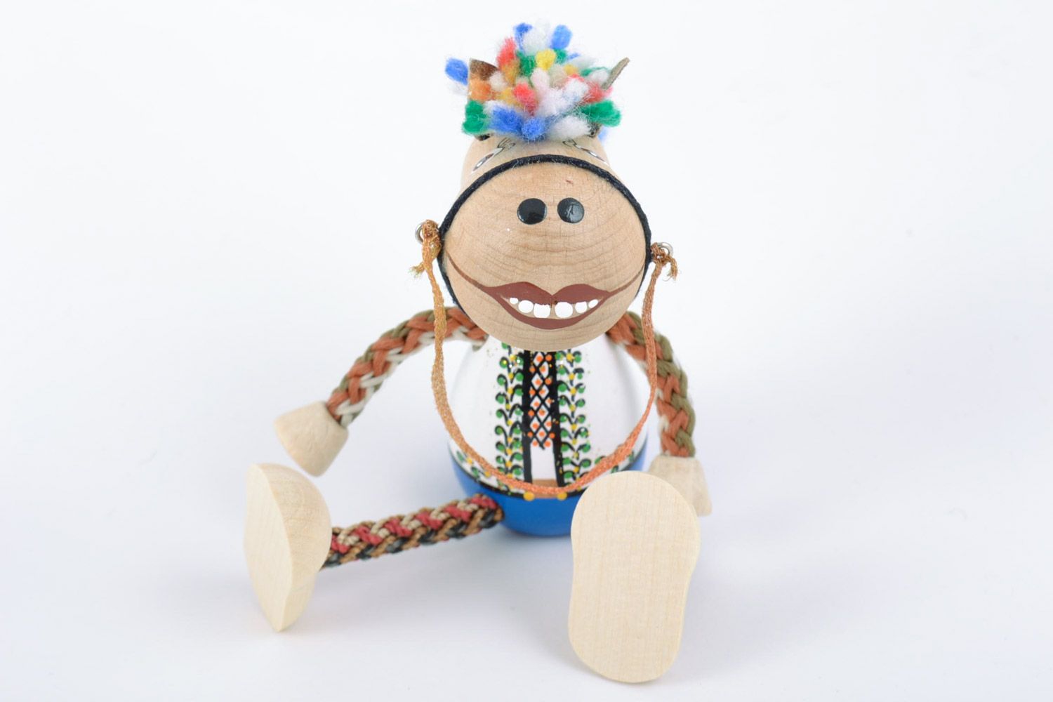 Handgemachtes farbiges Öko Spielzeug aus Holz mit Bemalung aus Kinder und Dekor foto 4