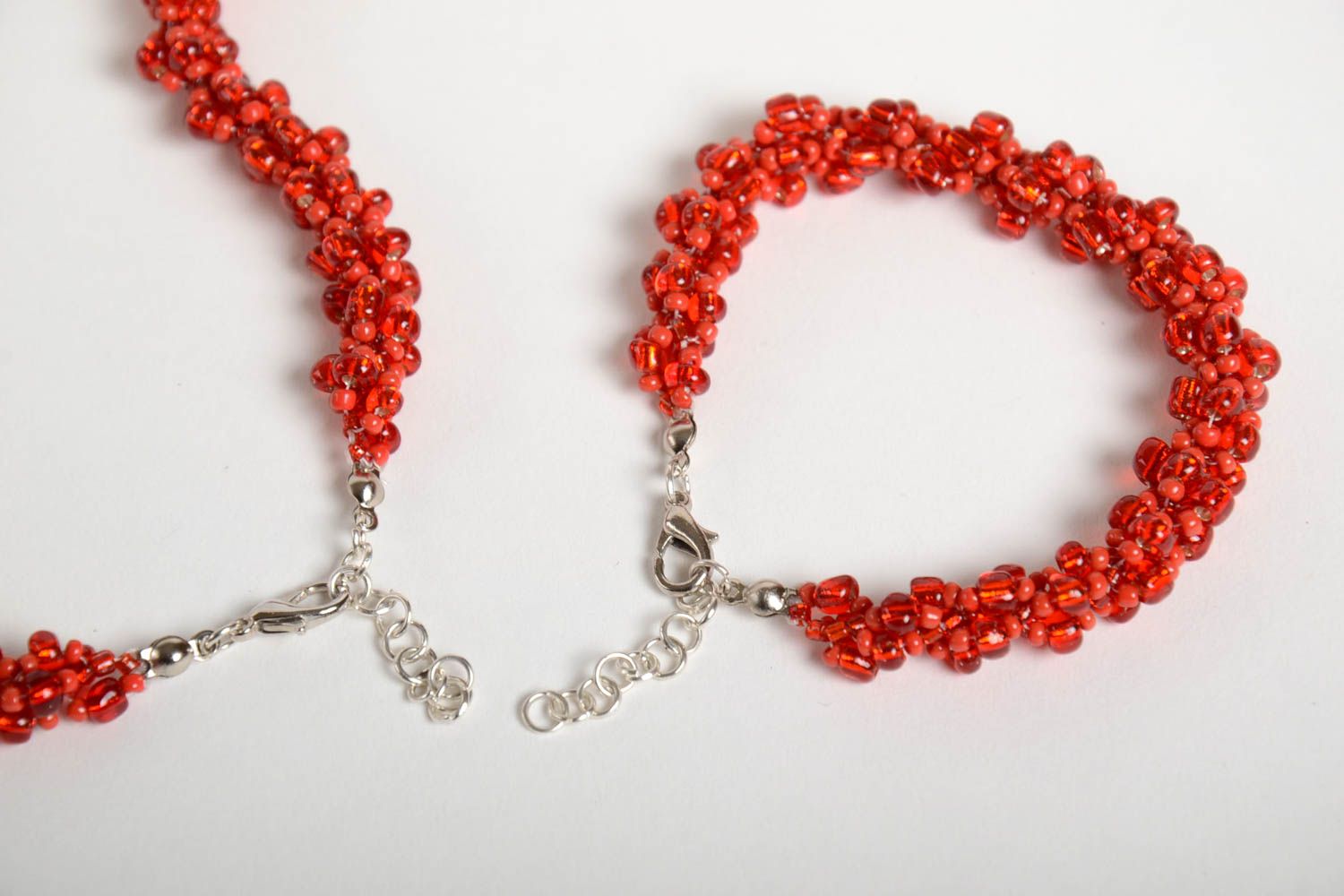 Parure collier bracelet Bijoux faits main rouges perles de rocaille Cadeau femme photo 3