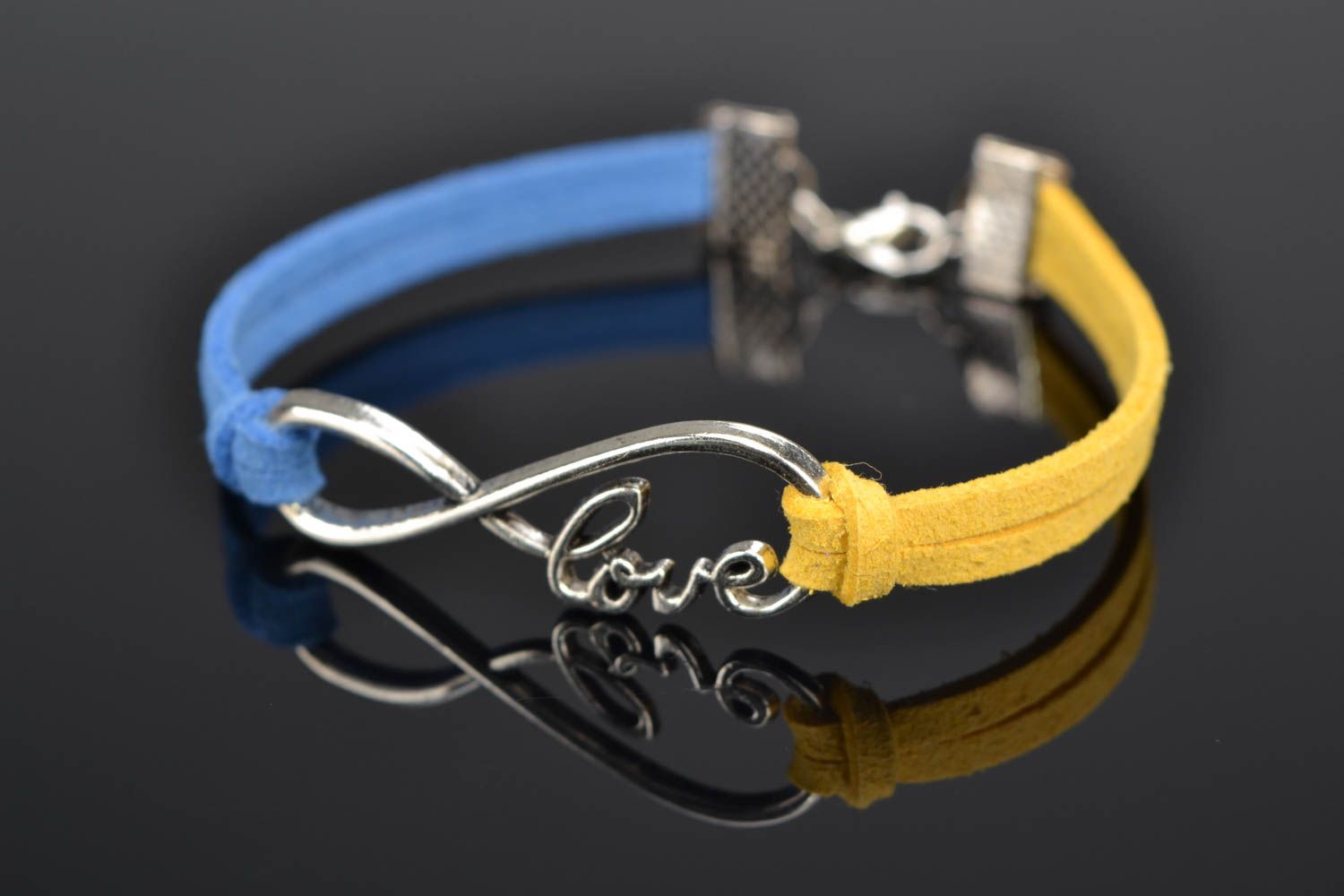 Bracelet en daim naturel bleu jaune fait main photo 1
