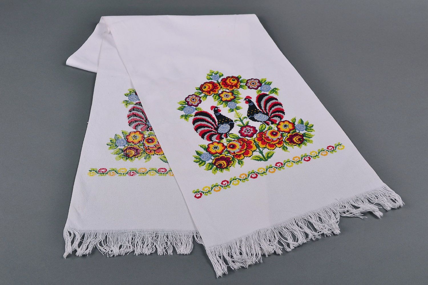 Ethnic embroidered towel for wedding photo 1