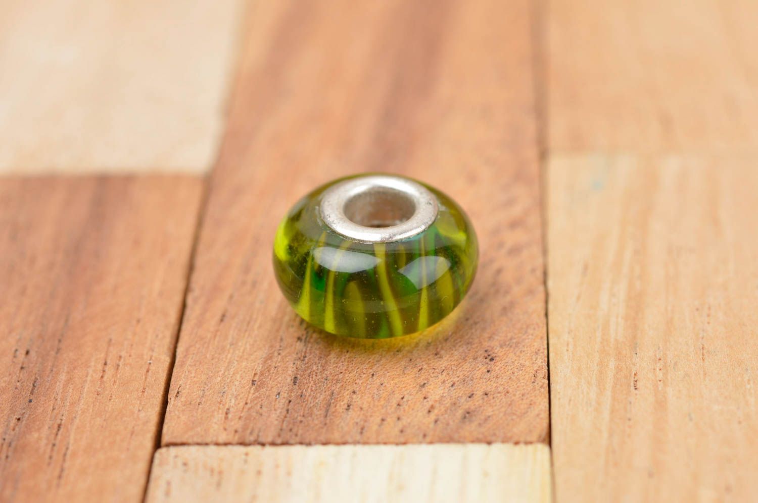 Green handmade glass bead cool jewelry findings fashion accessories ideas photo 2