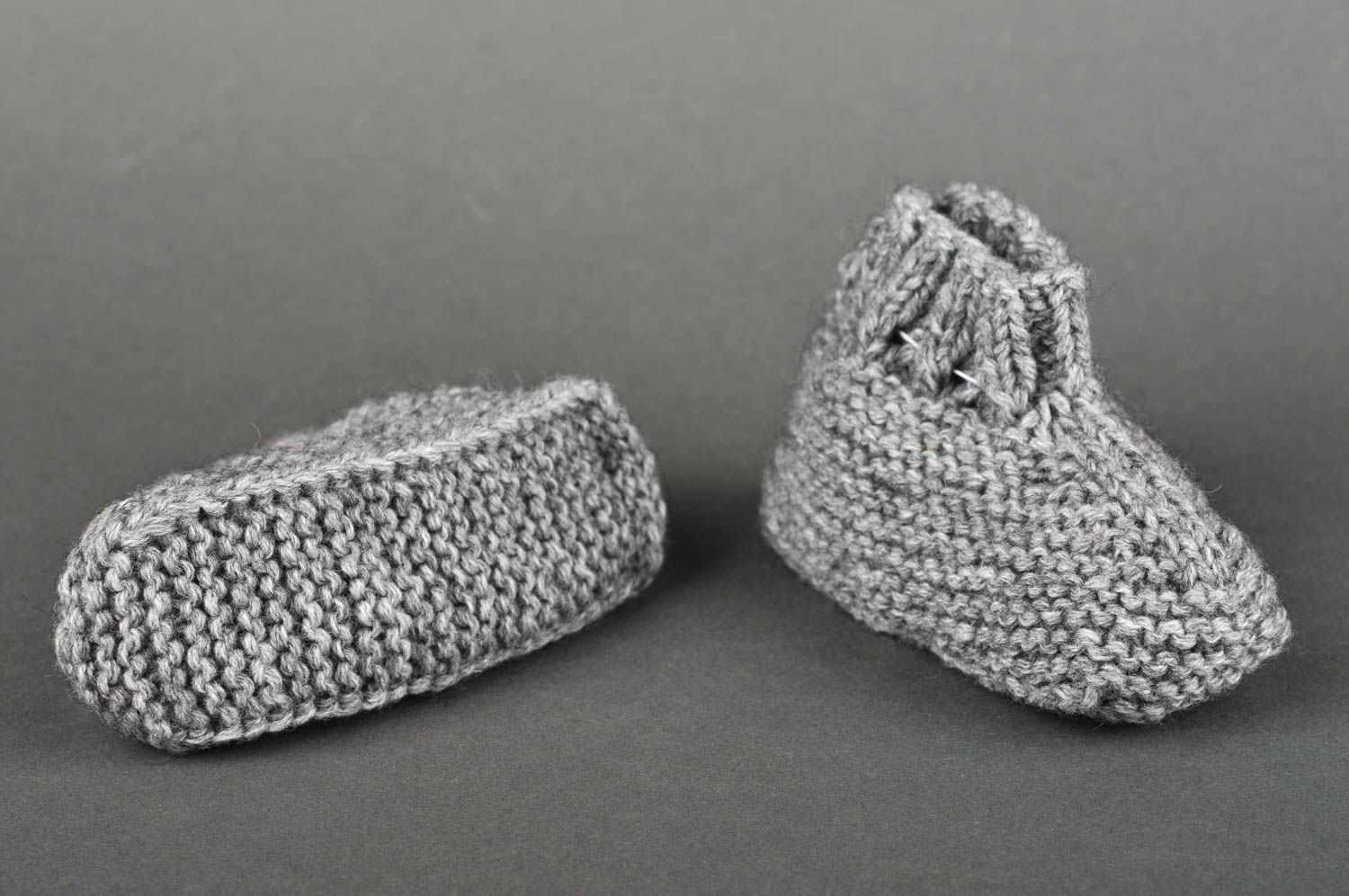 Handmade crocheted baby bootees cute warm socks beautiful baby clothes photo 5