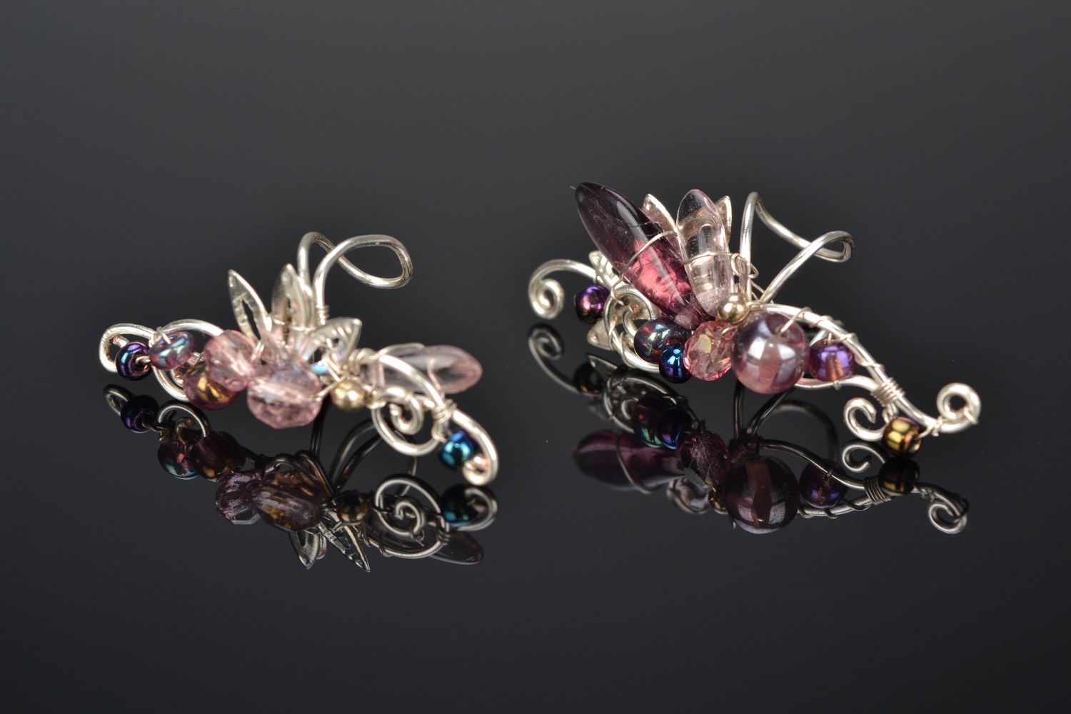 Boucles d'oreilles cuff en métal avec perles de verre photo 1