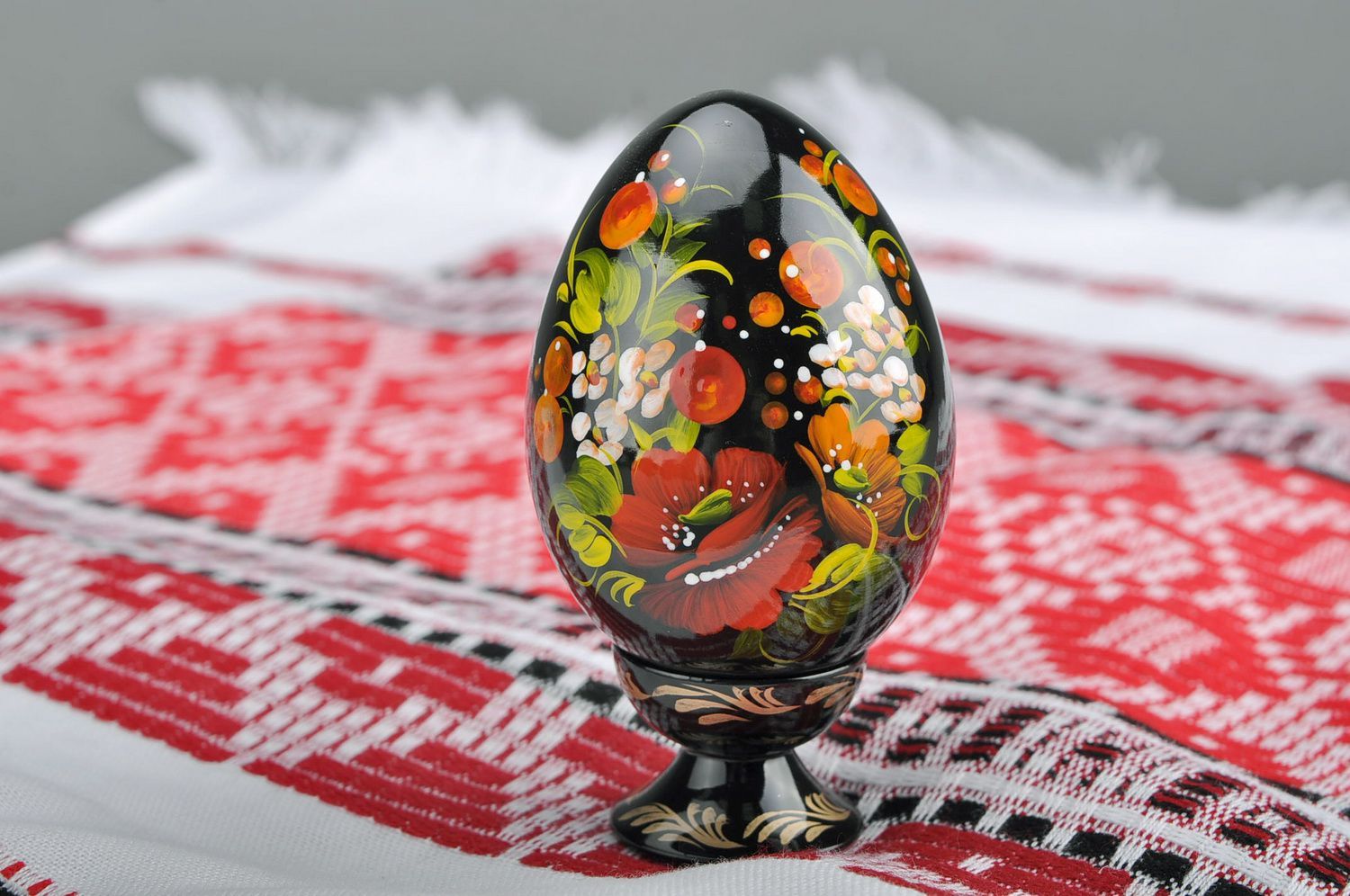 Decorative egg with a holder Poppy photo 1
