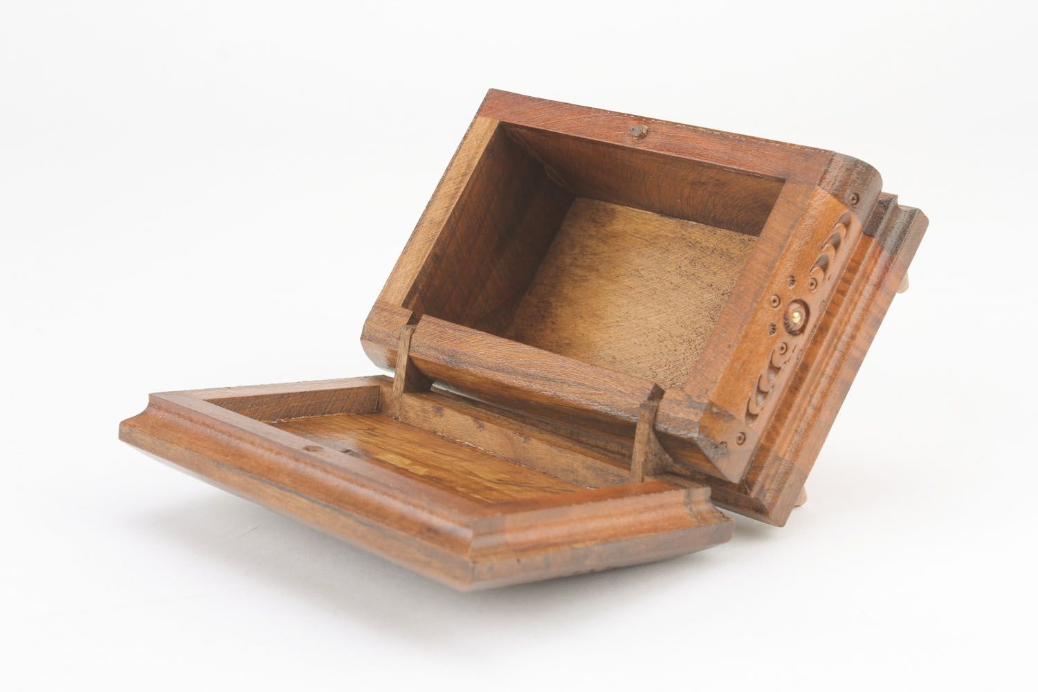 Caja de madera de noguera pequeña foto 3