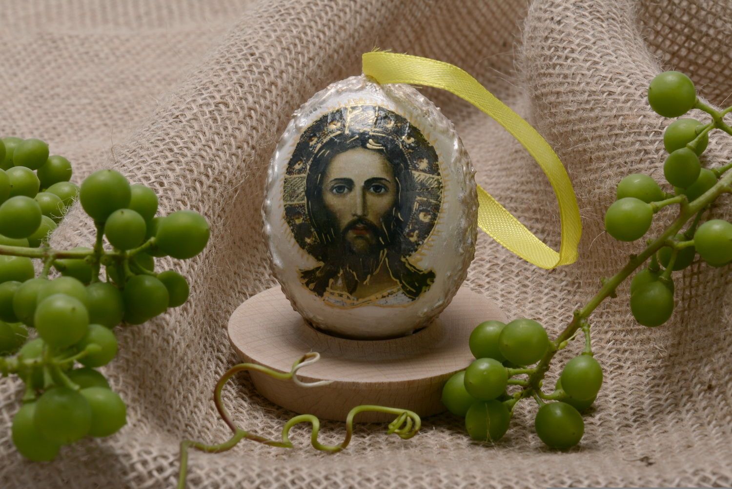 Suspension décorative oeuf de Pâques faite main photo 1