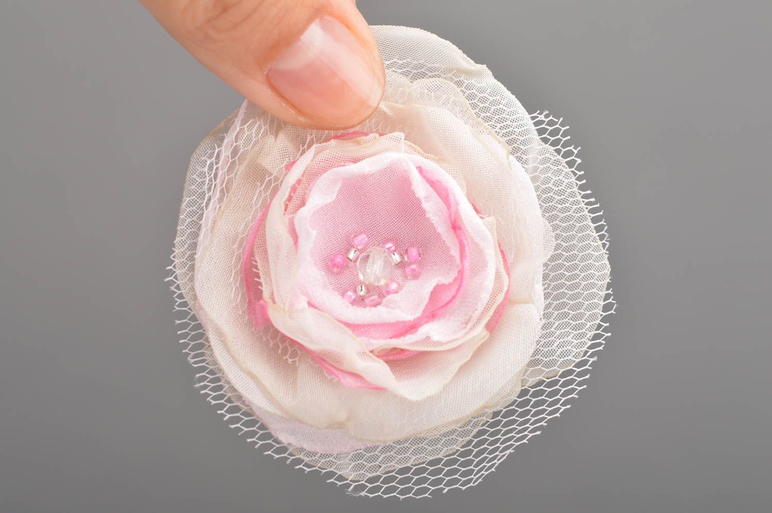 Barrette à cheveux pour enfant faite main en forme de fleur rose accessoire photo 3