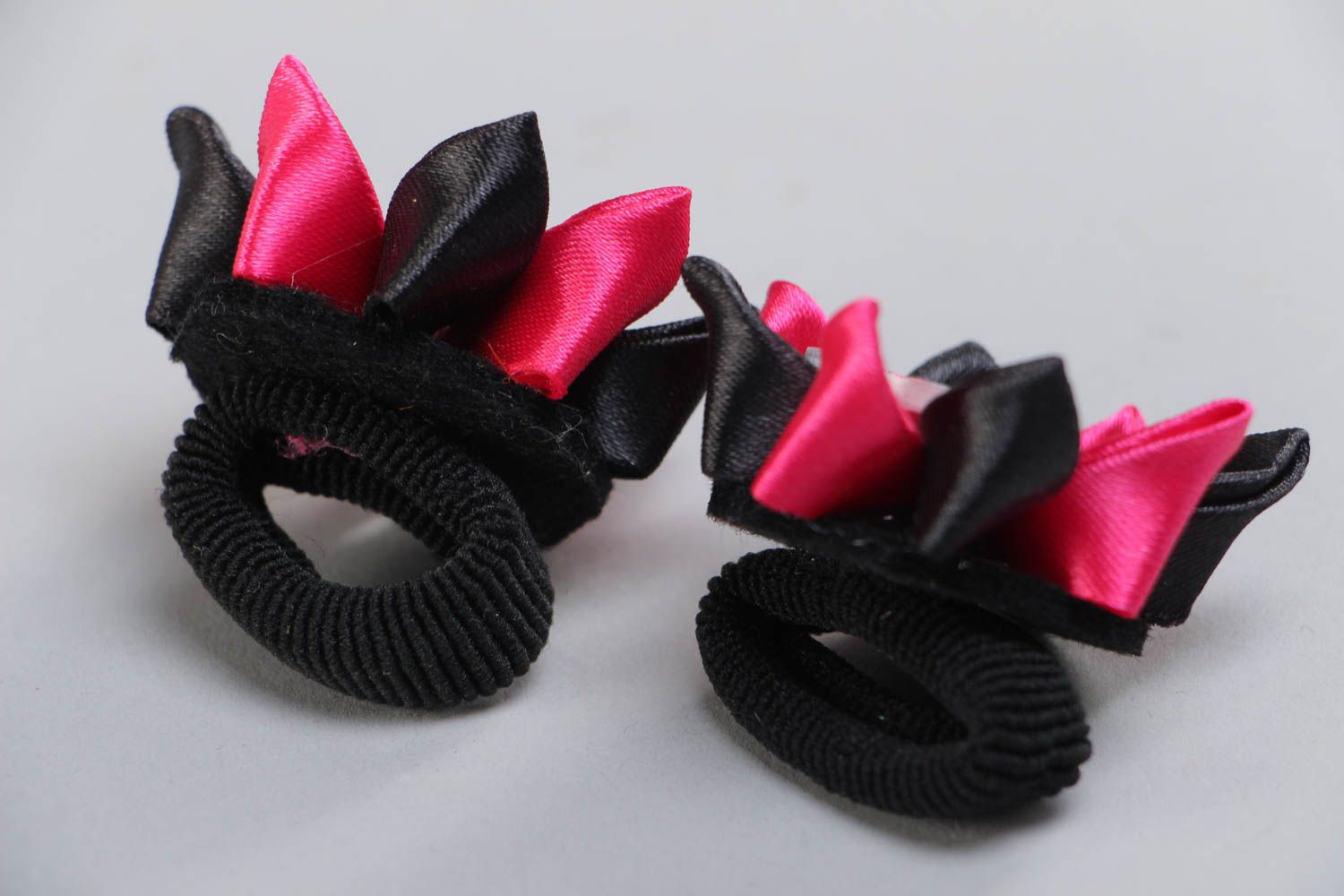 Set of handmade satin ribbon flower scrunchies with hearts 2 pieces photo 4