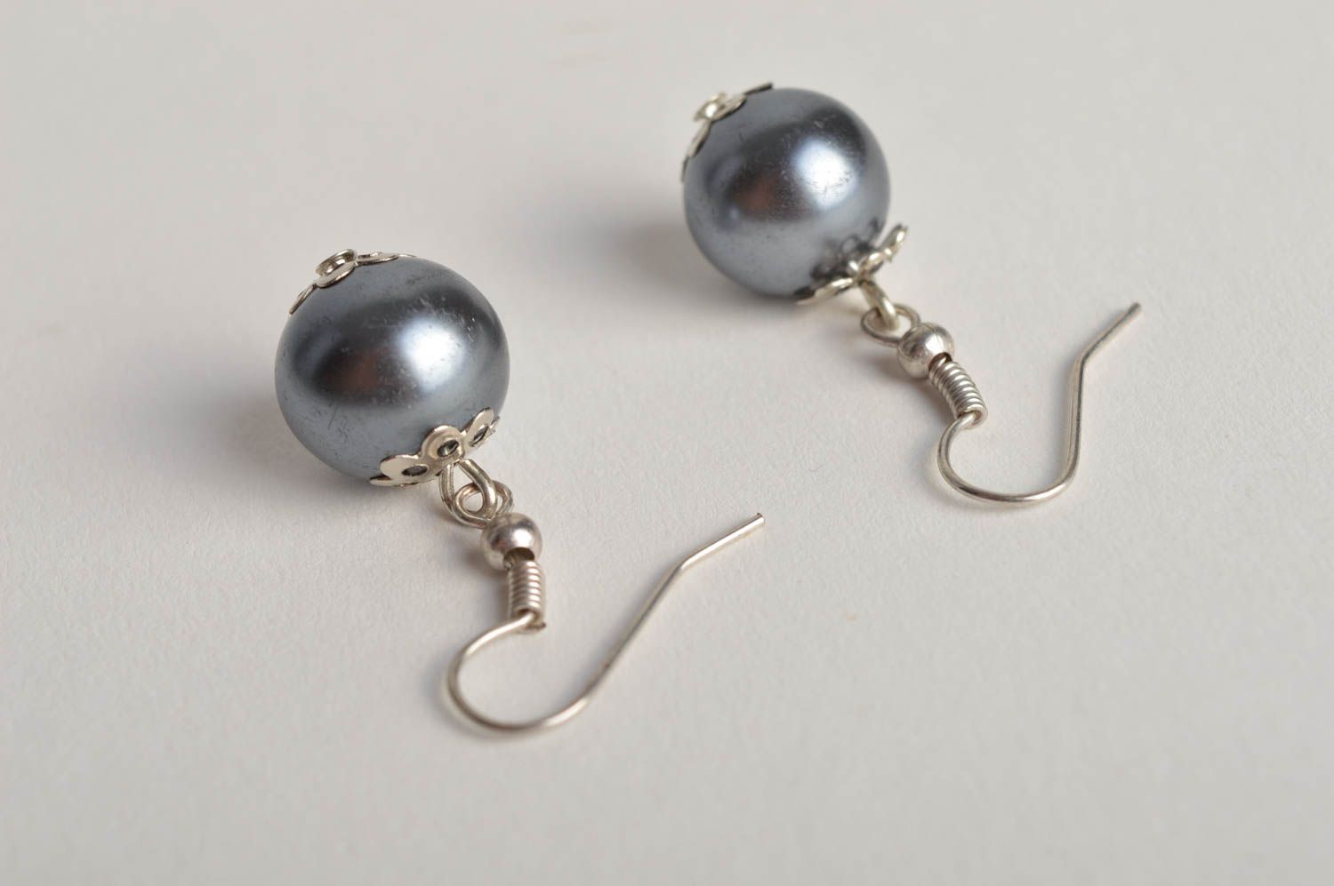 Handmade grey laconic earrings unusual beaded earrings elegant accessory photo 3