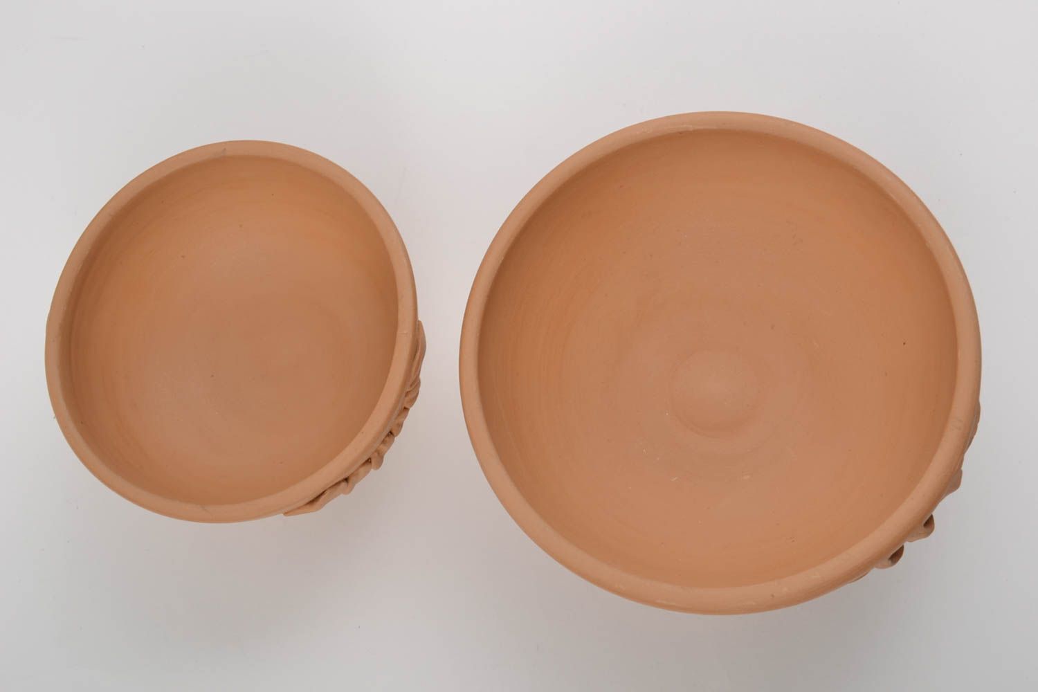 Set of handmade clay bowls 2 pieces of different sizes beautiful kitchen pottery photo 2
