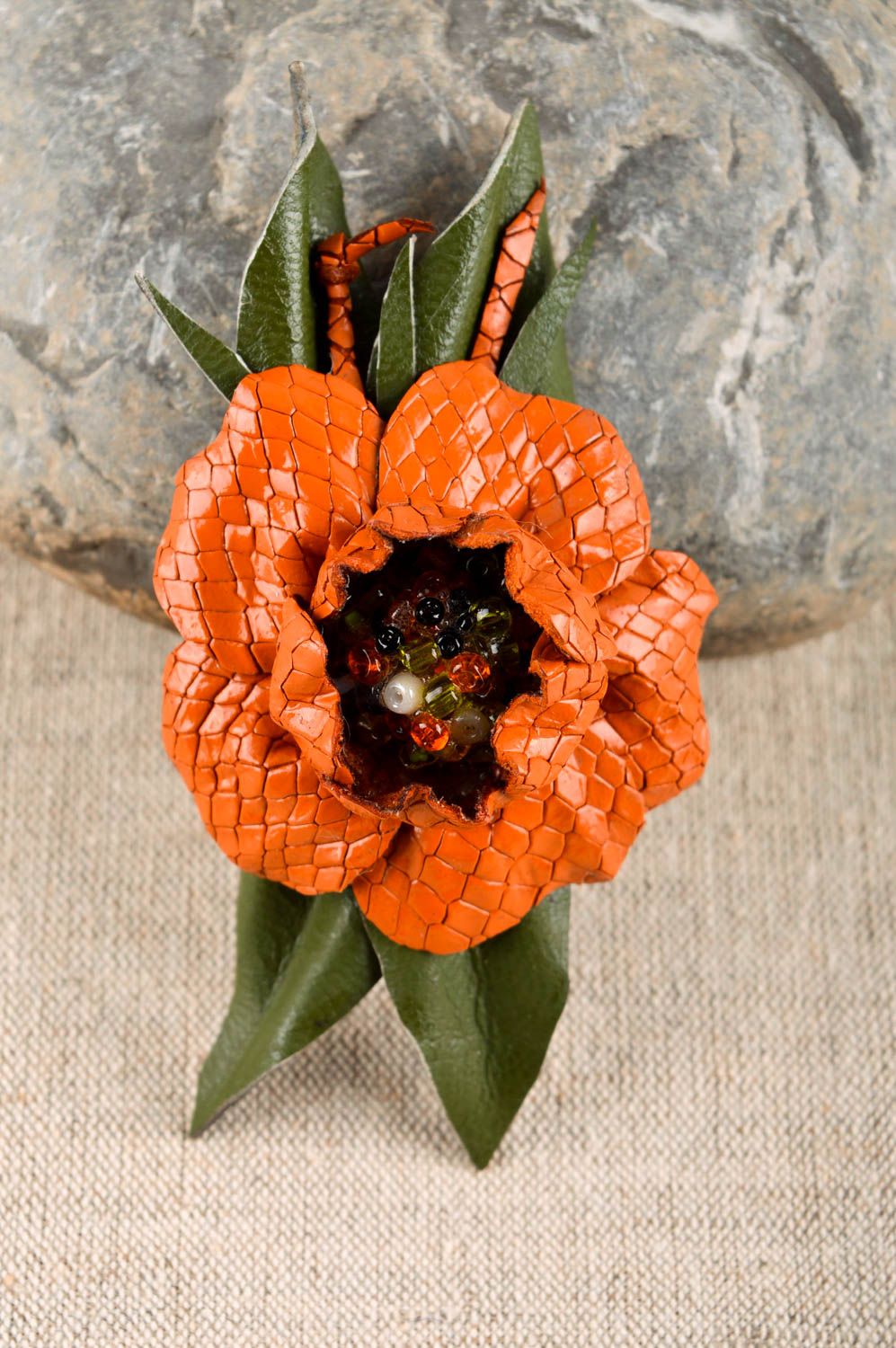 Brosche Modeschmuck handgefertigt Blumen Brosche Schmuck Leder rot elegant foto 1