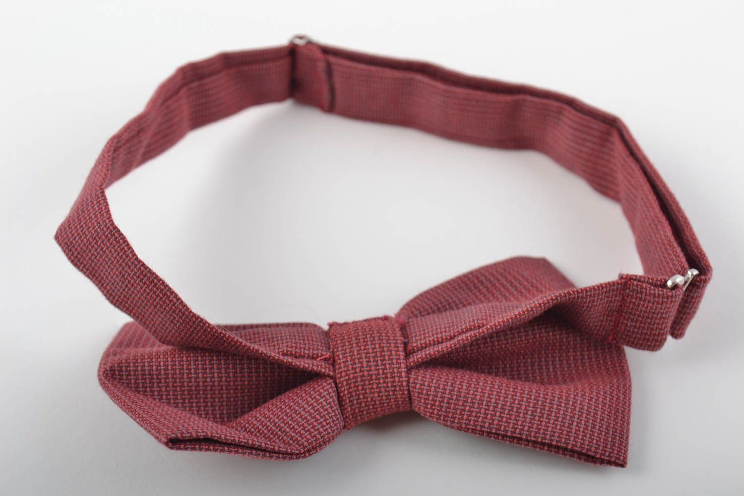 Beautiful handmade designer unisex fabric bow tie of claret color photo 3
