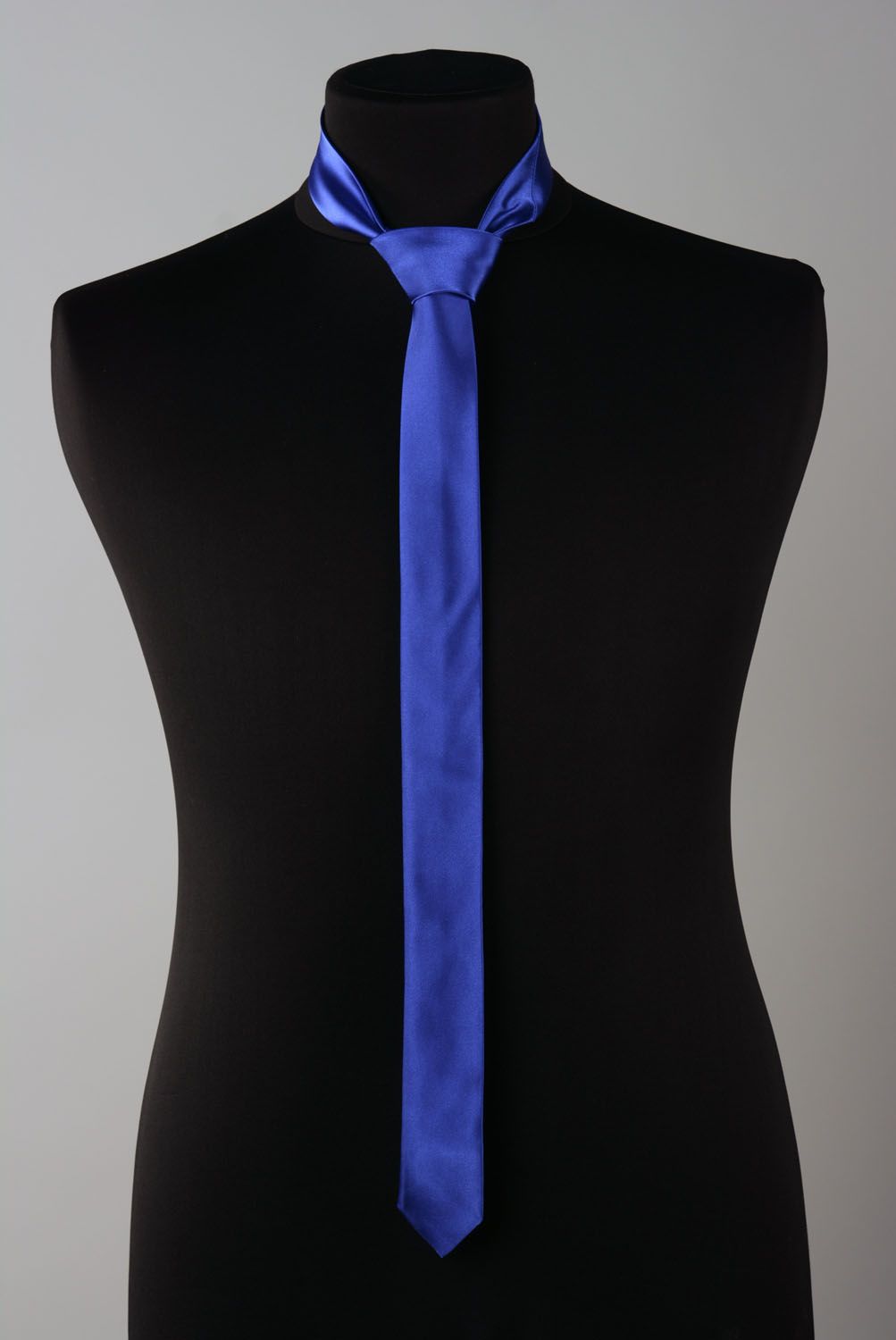 Cravate en satin faite main Bleu marine photo 4