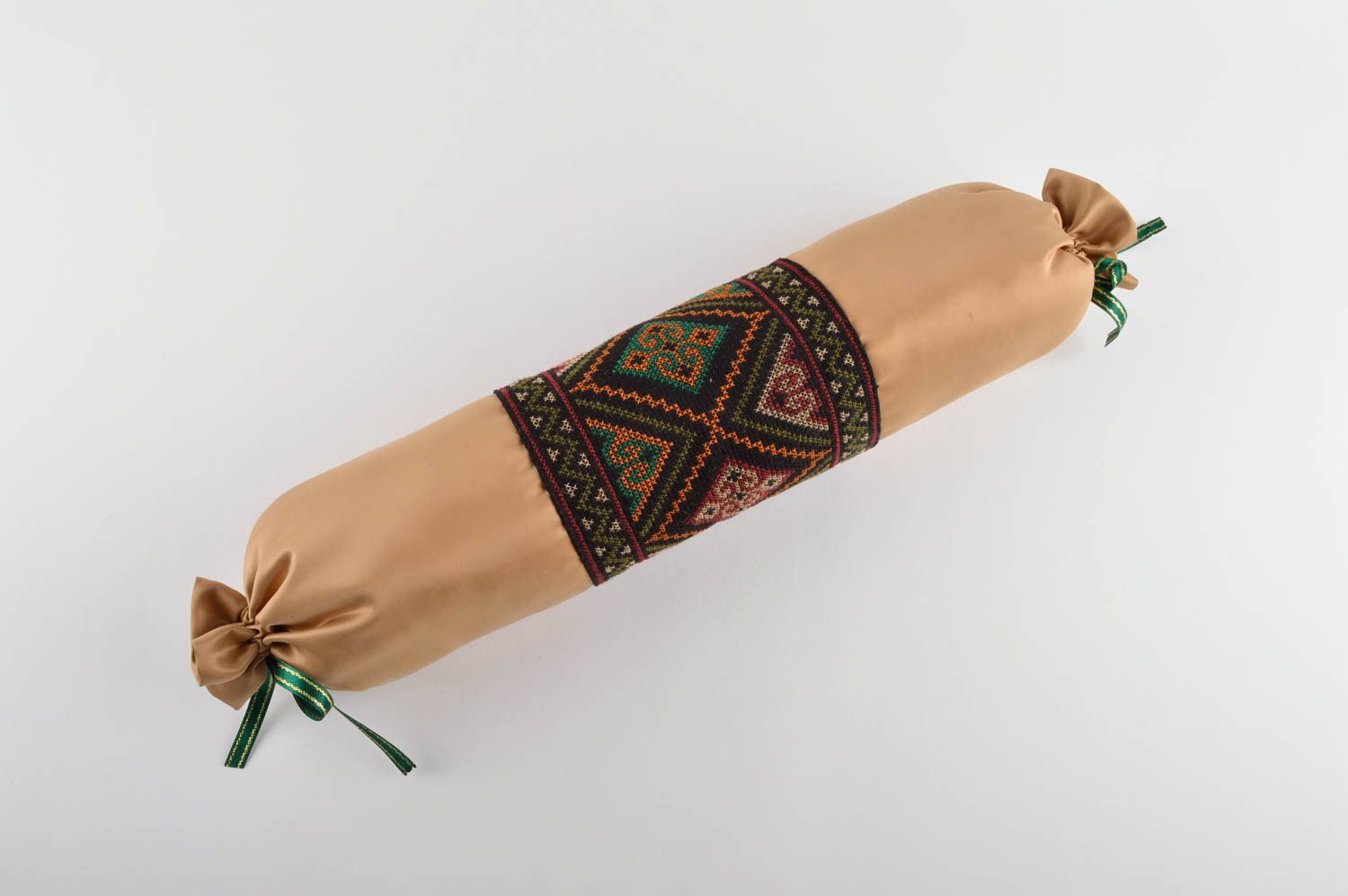 Traversin de canapé Coussin décoratif fait main en soie brodé Déco maison photo 1