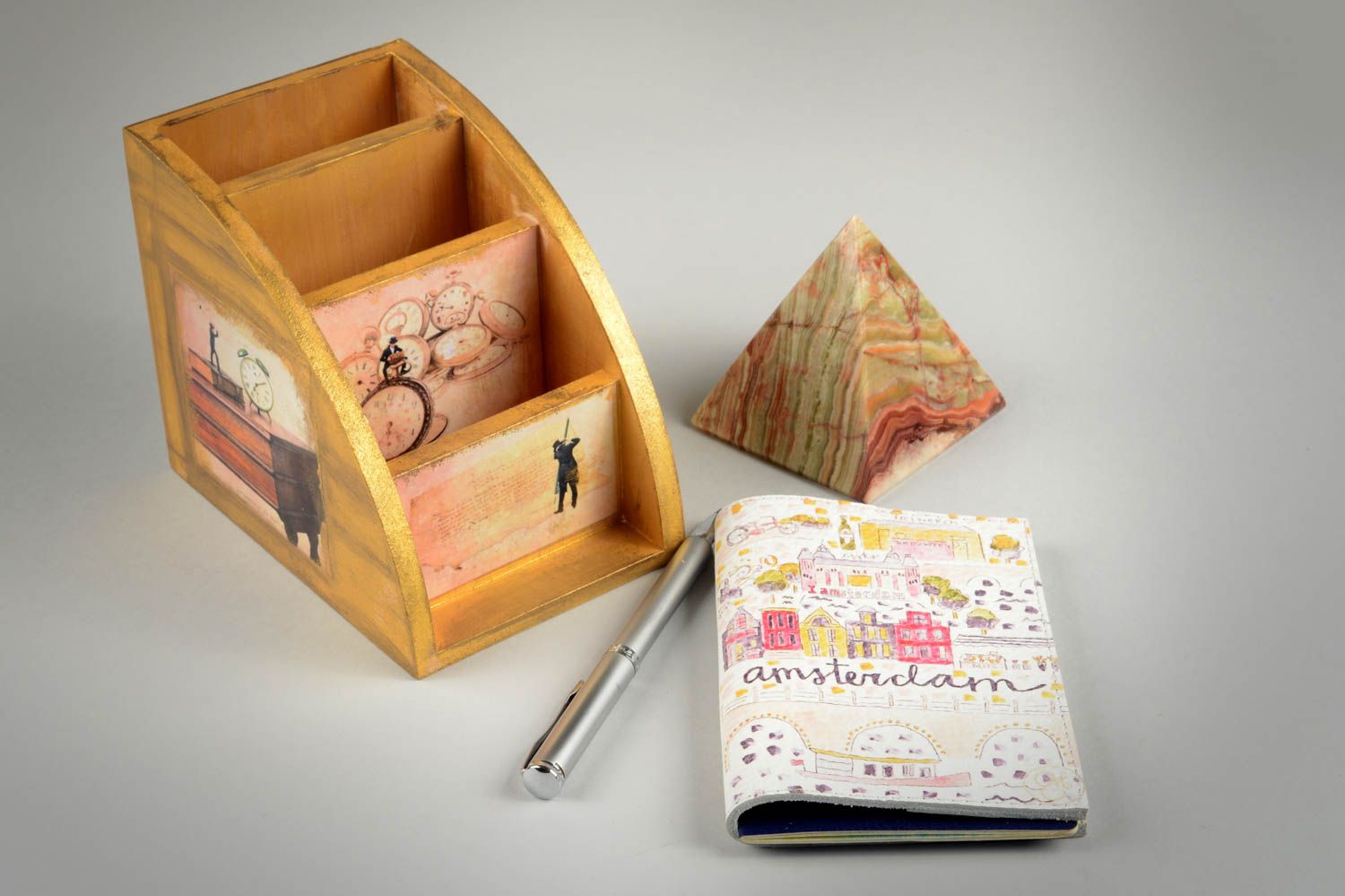 Funda de cuero artesanal regalo original estuche para pasaporte Ámsterdam foto 1