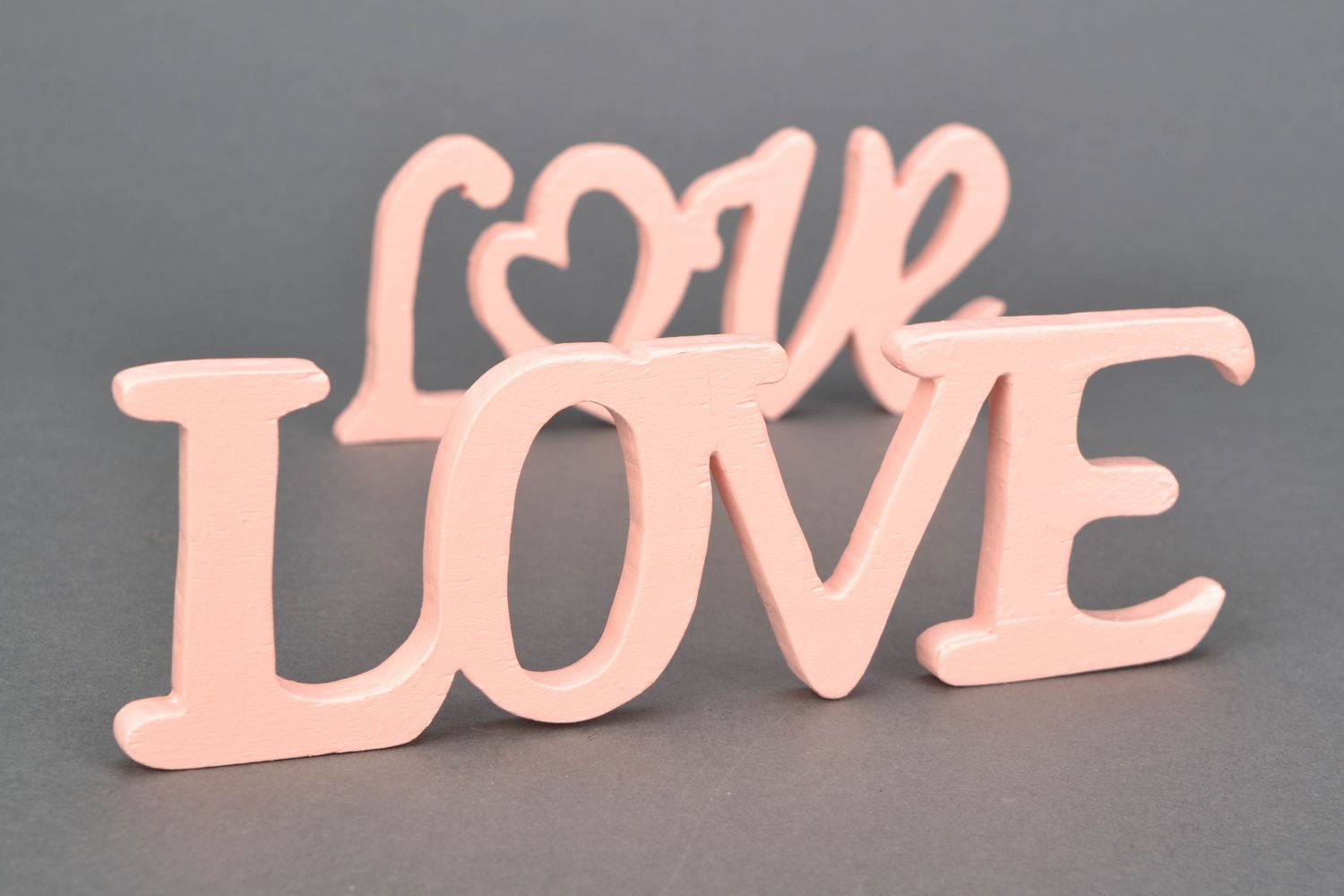 Palabra en madera rosada LOVE foto 3